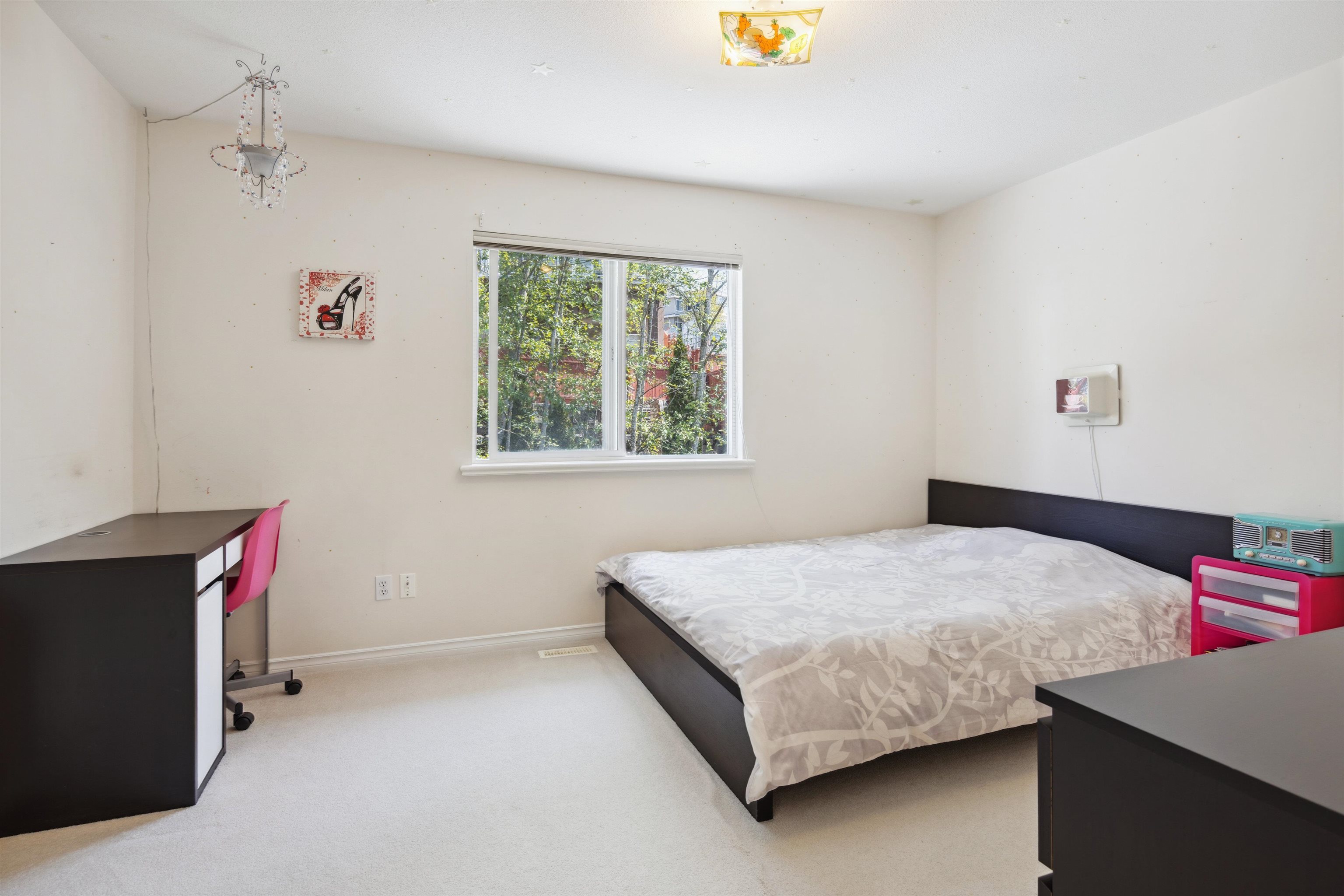 2525 SAPPHIRE PLACE