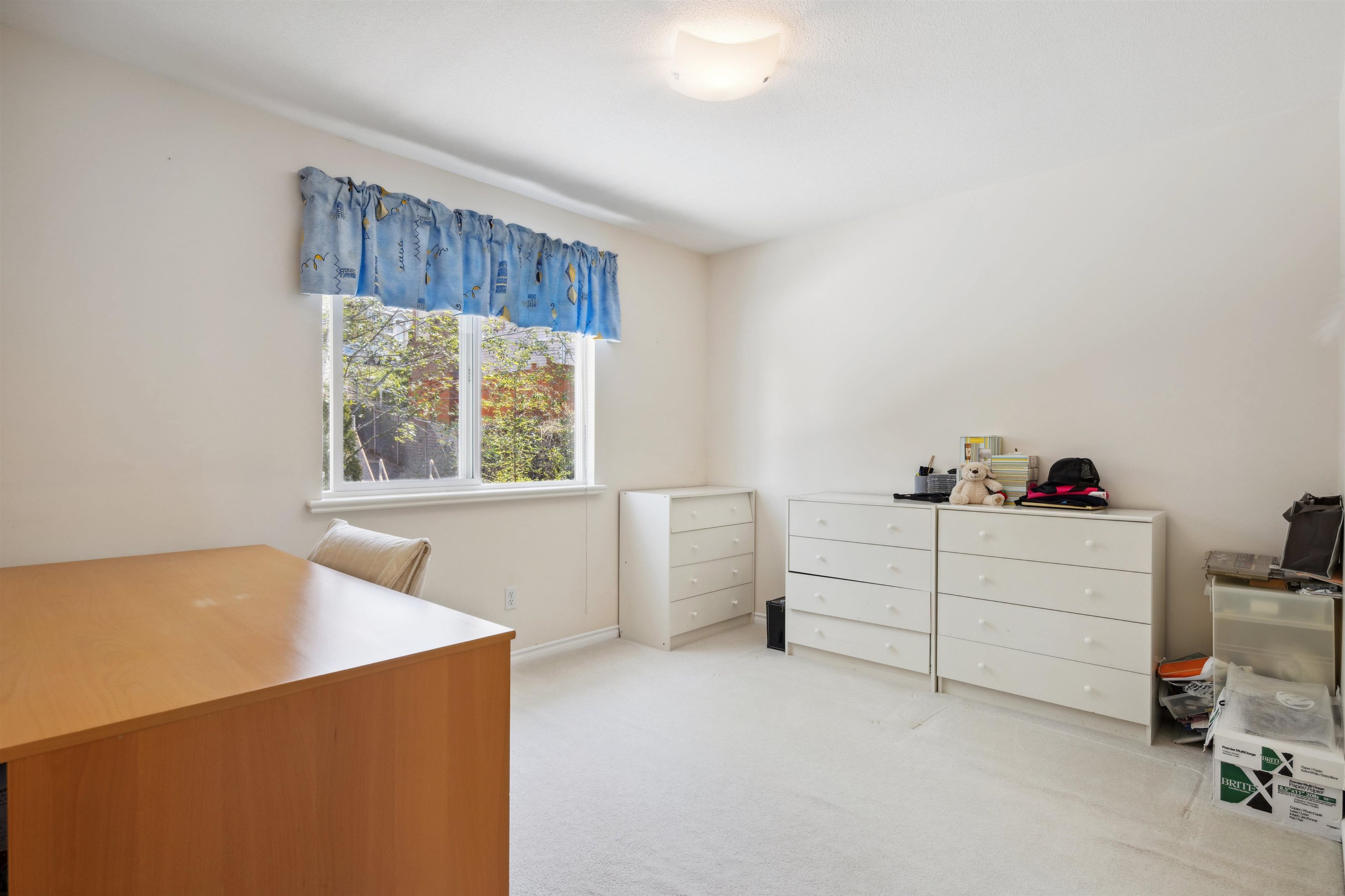 2525 SAPPHIRE PLACE