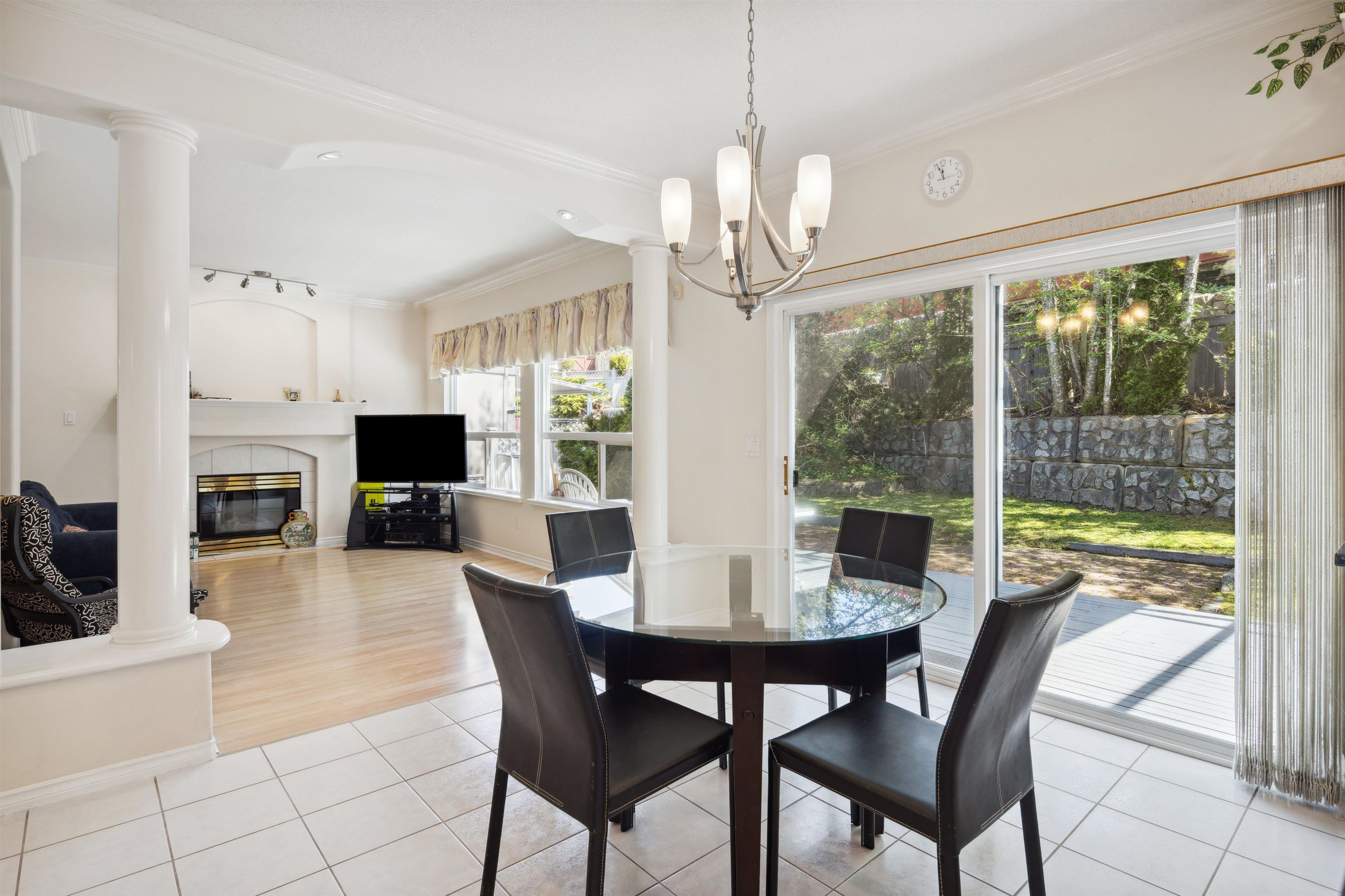 2525 SAPPHIRE PLACE