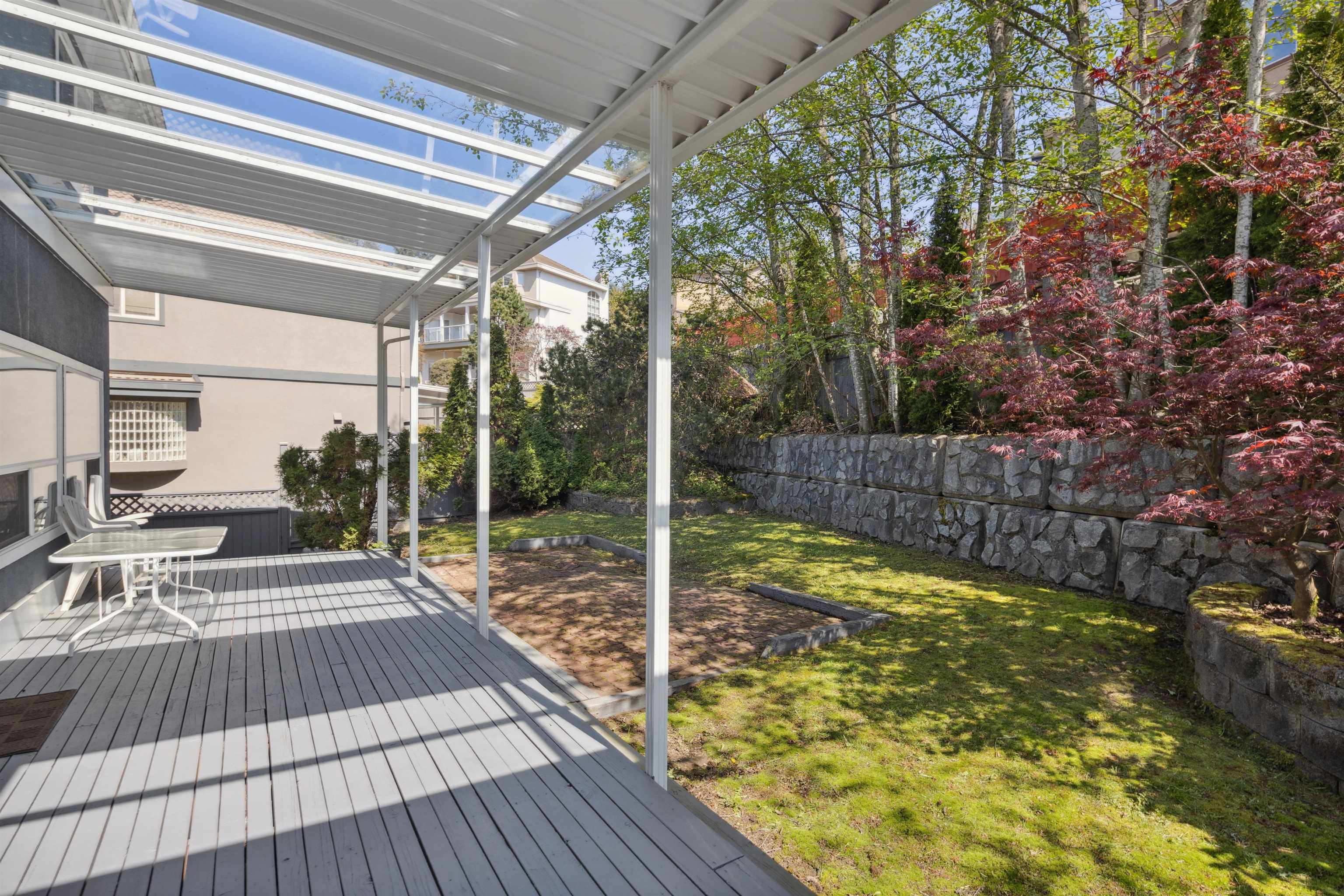 2525 SAPPHIRE PLACE