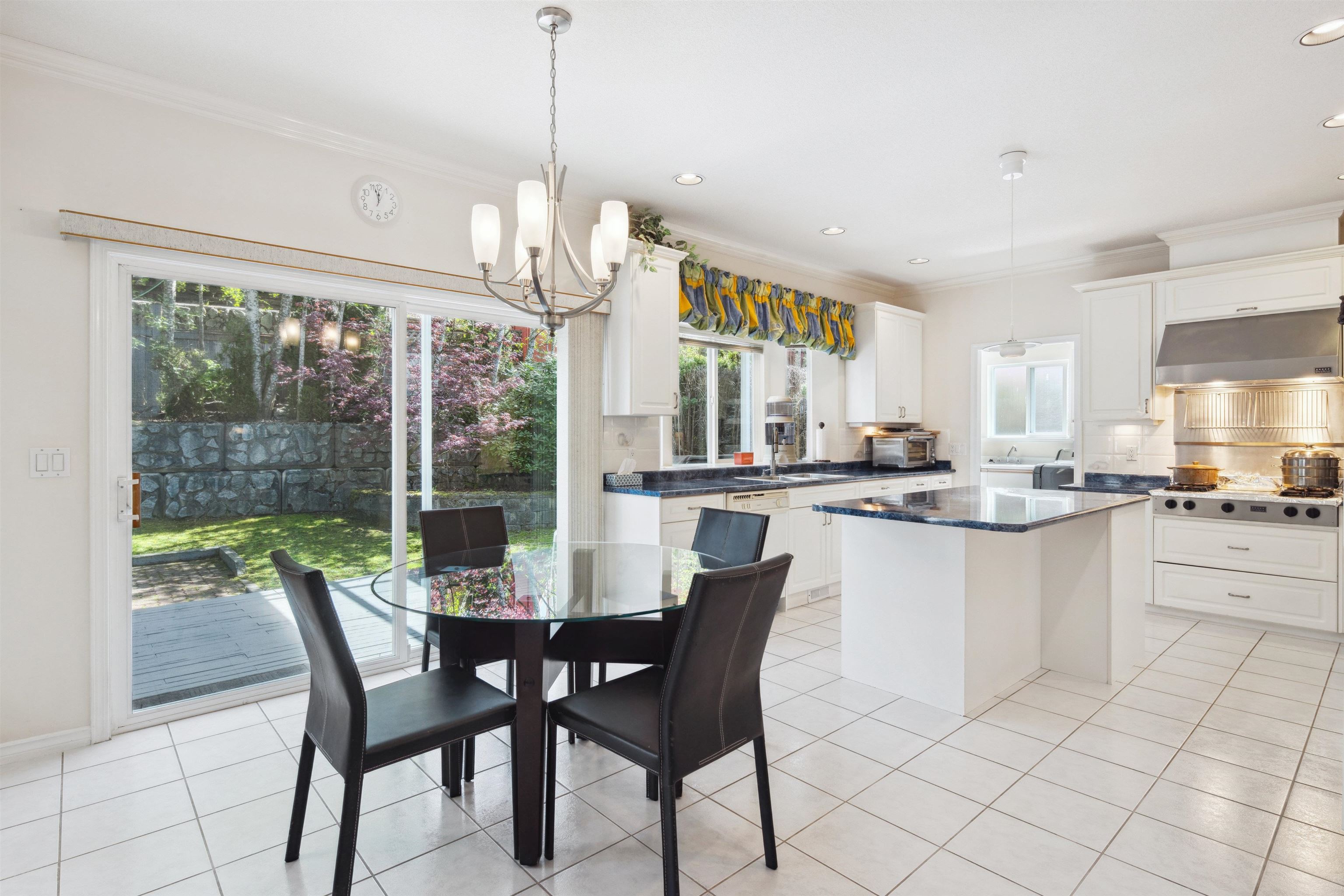 2525 SAPPHIRE PLACE