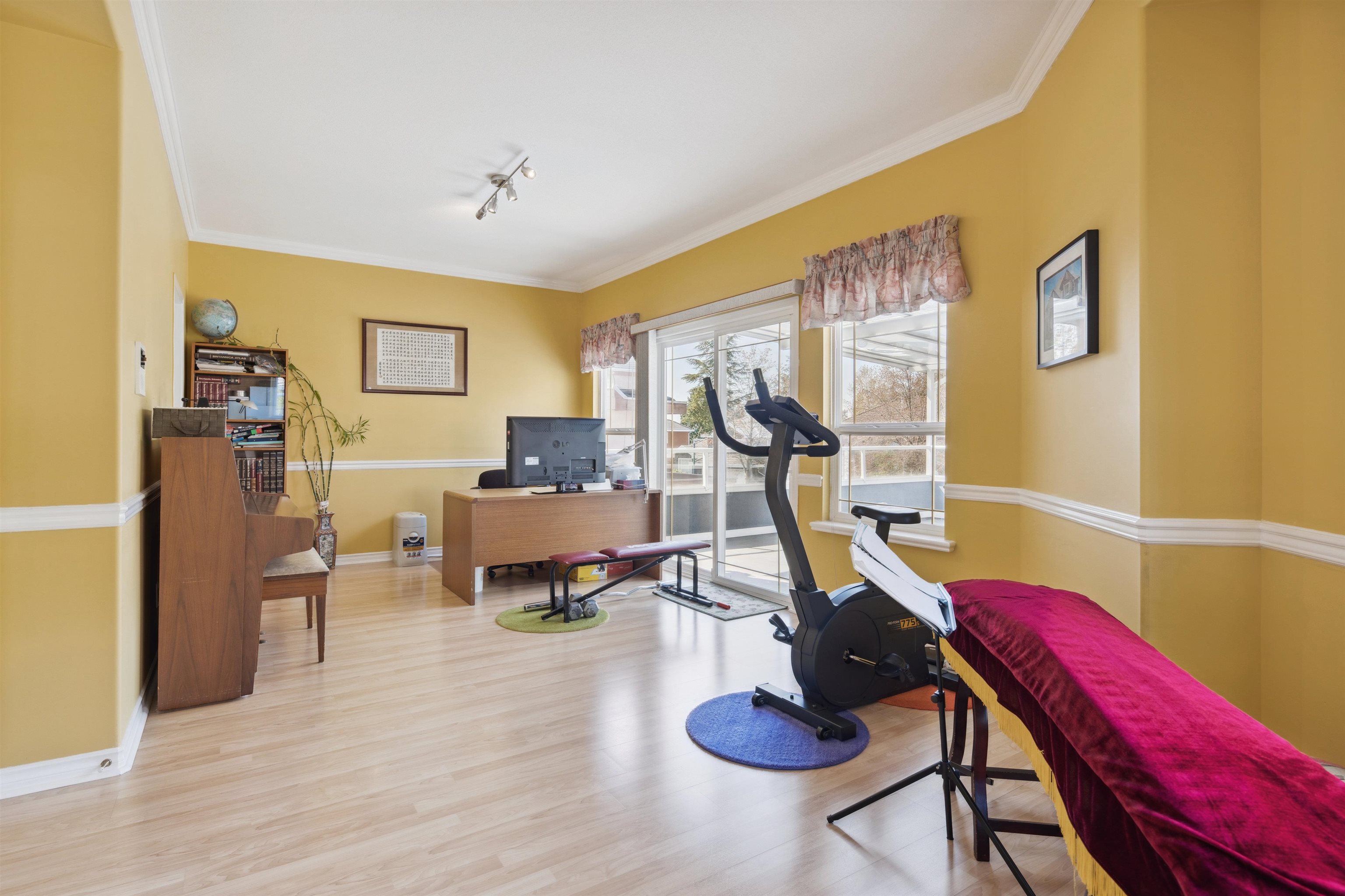 2525 SAPPHIRE PLACE