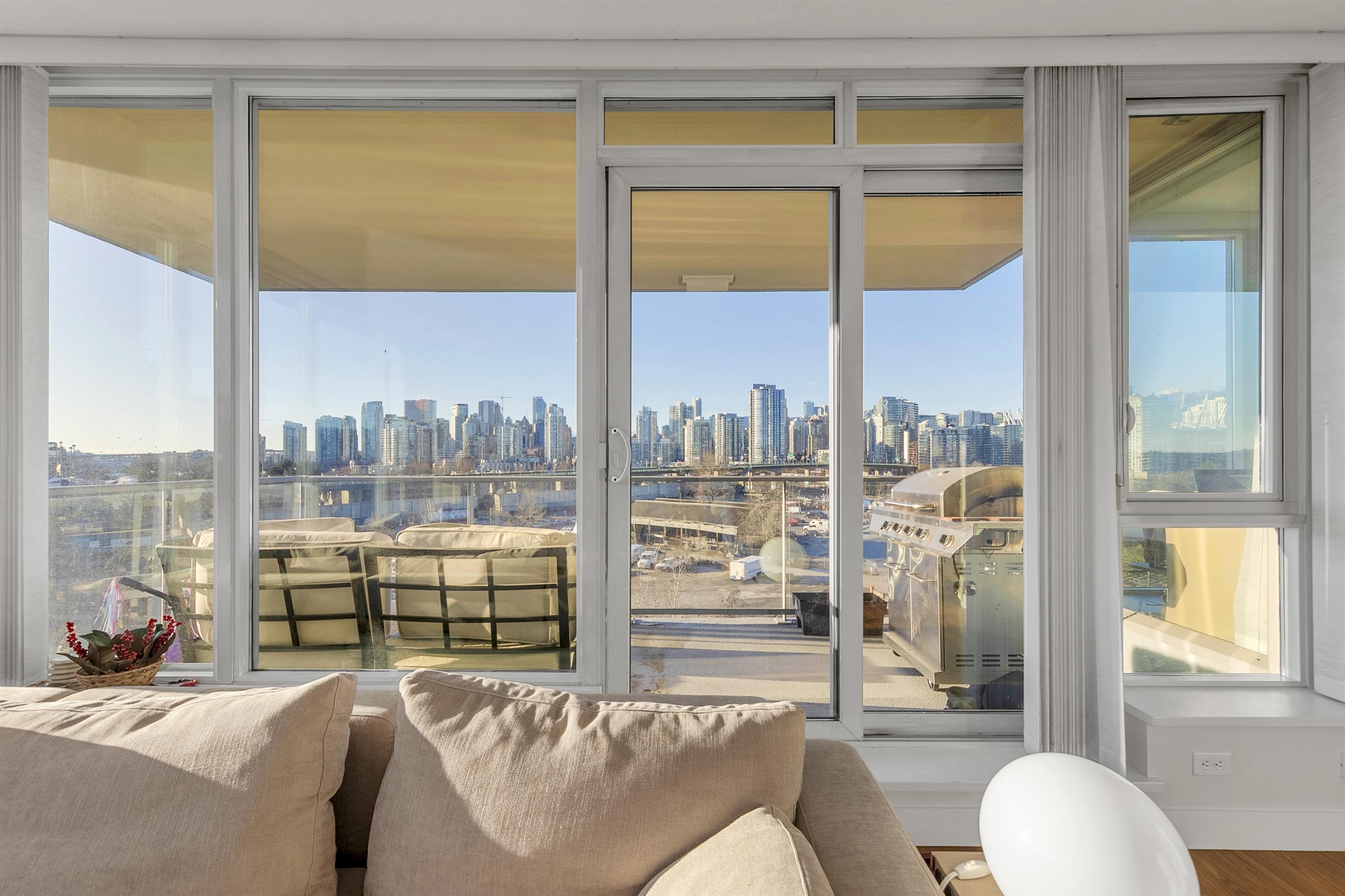 801 1833 CROWE STREET Unit: 801