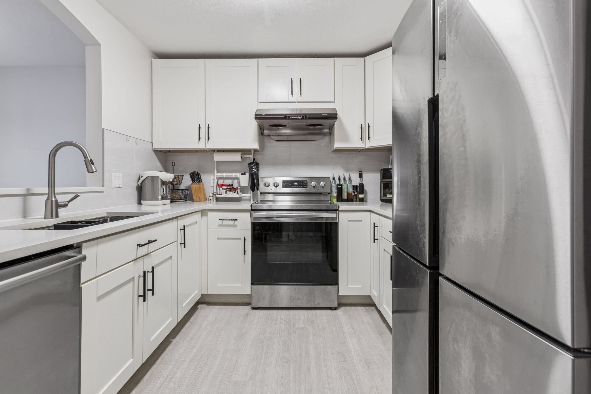 215 8180 JONES ROAD Unit: 215