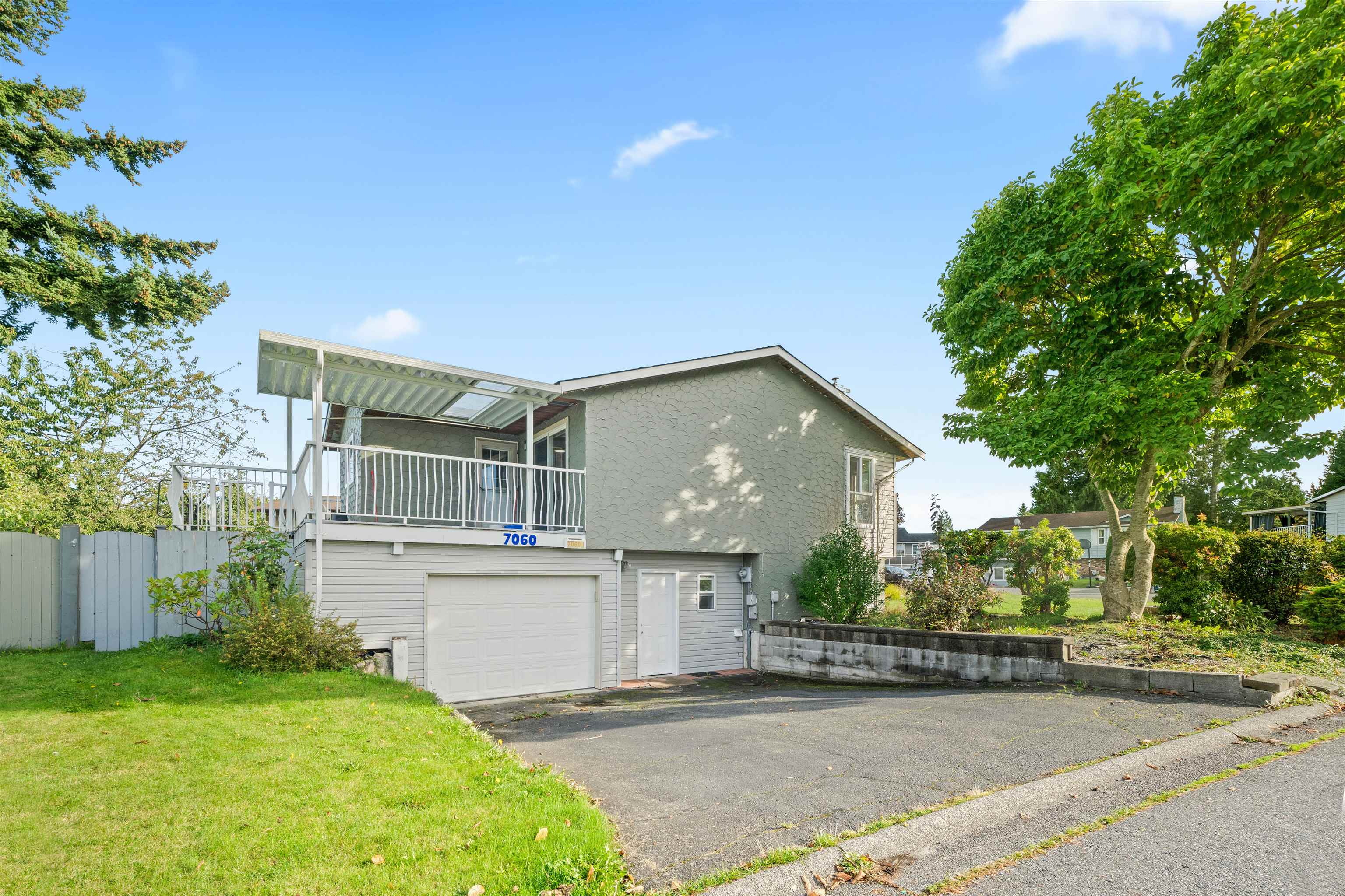 7060 E BREWSTER DRIVE