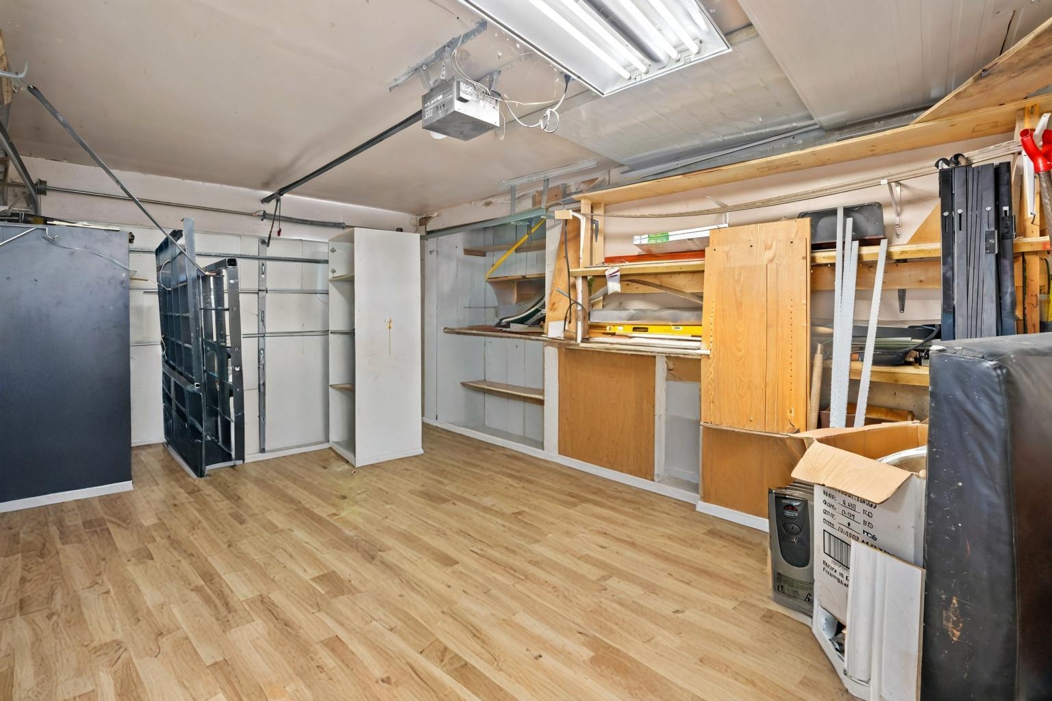 7060 E BREWSTER DRIVE