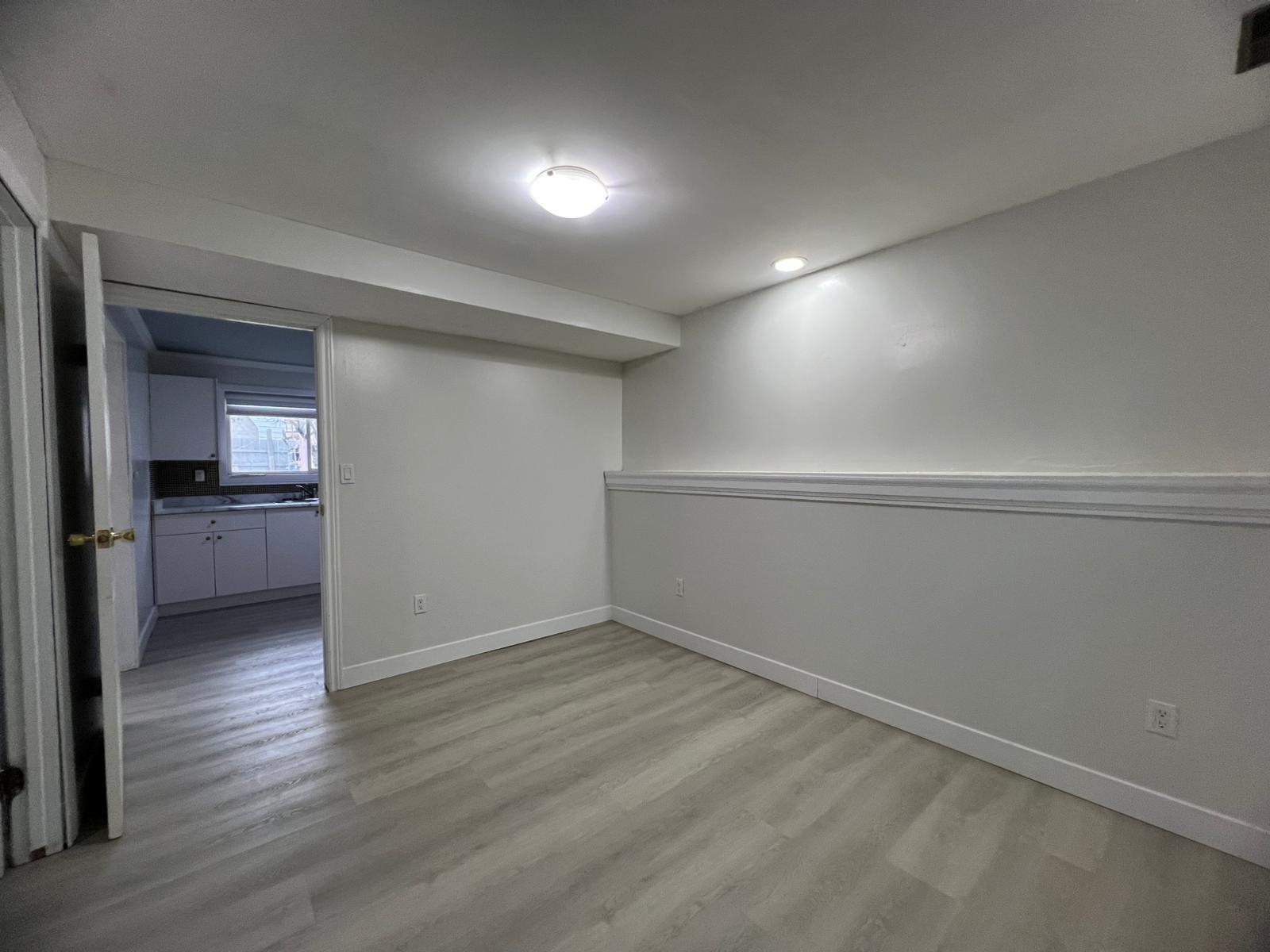 7060 E BREWSTER DRIVE