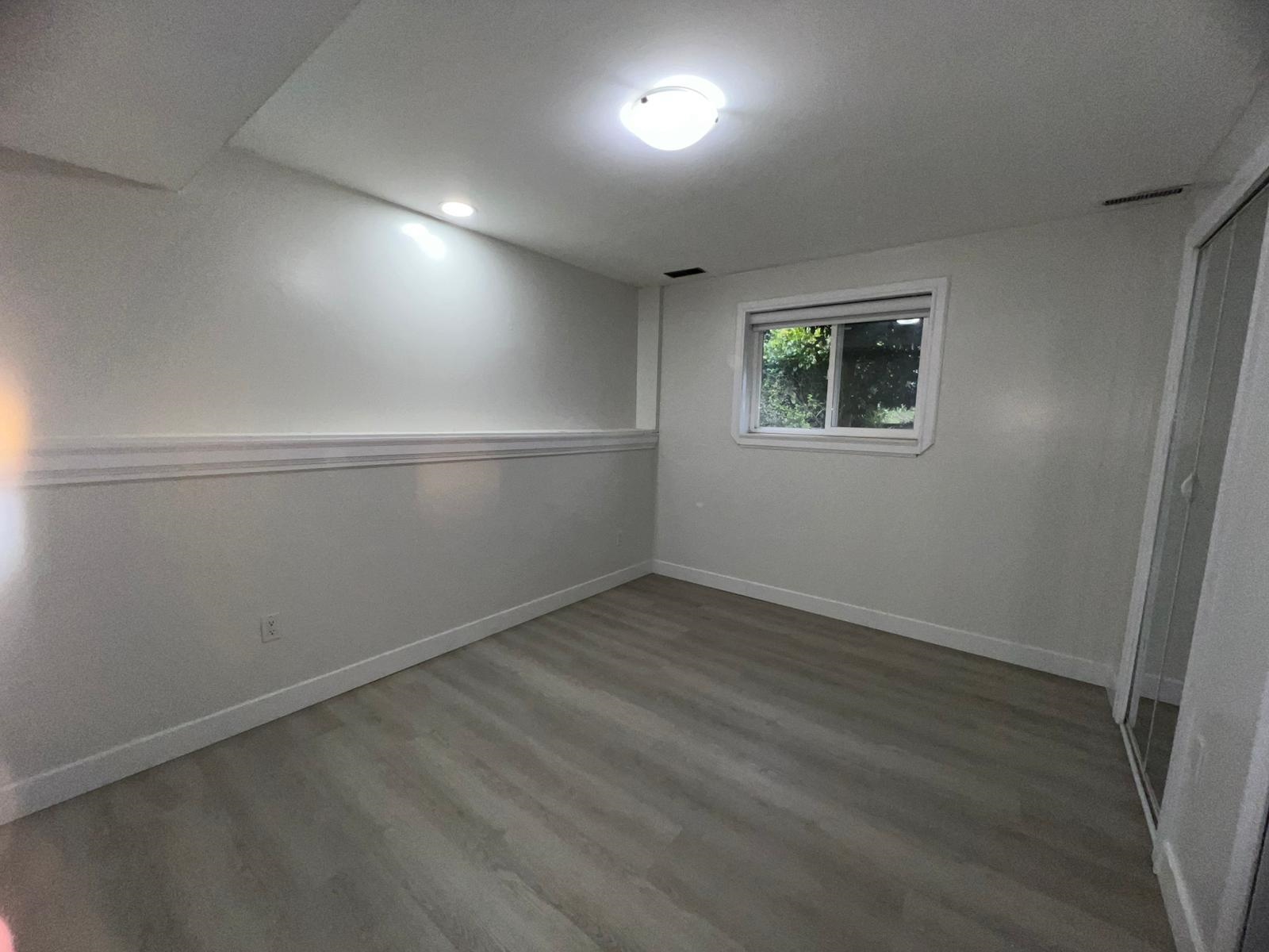 7060 E BREWSTER DRIVE