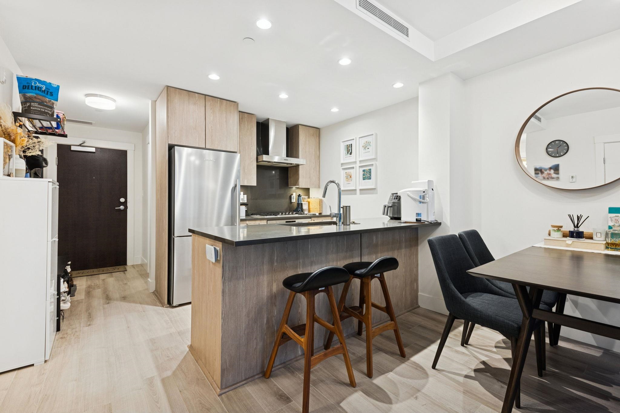 305 10788 NO. 5 ROAD Unit: 305