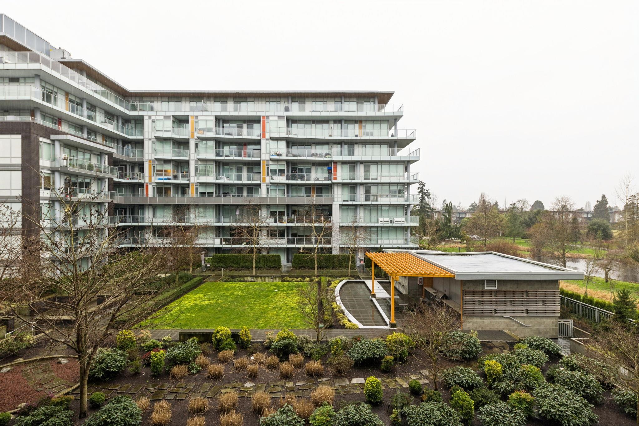 305 10788 NO. 5 ROAD Unit: 305