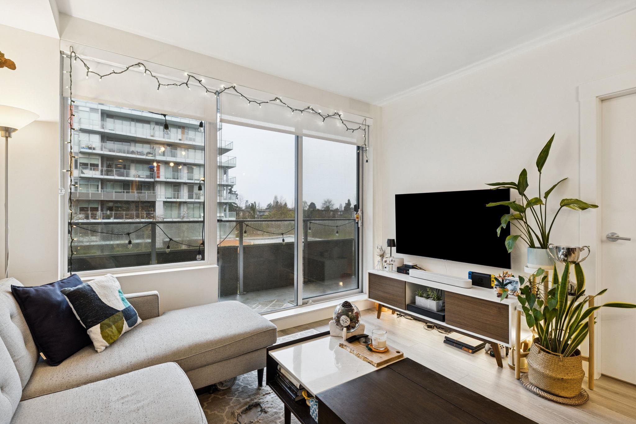 305 10788 NO. 5 ROAD Unit: 305