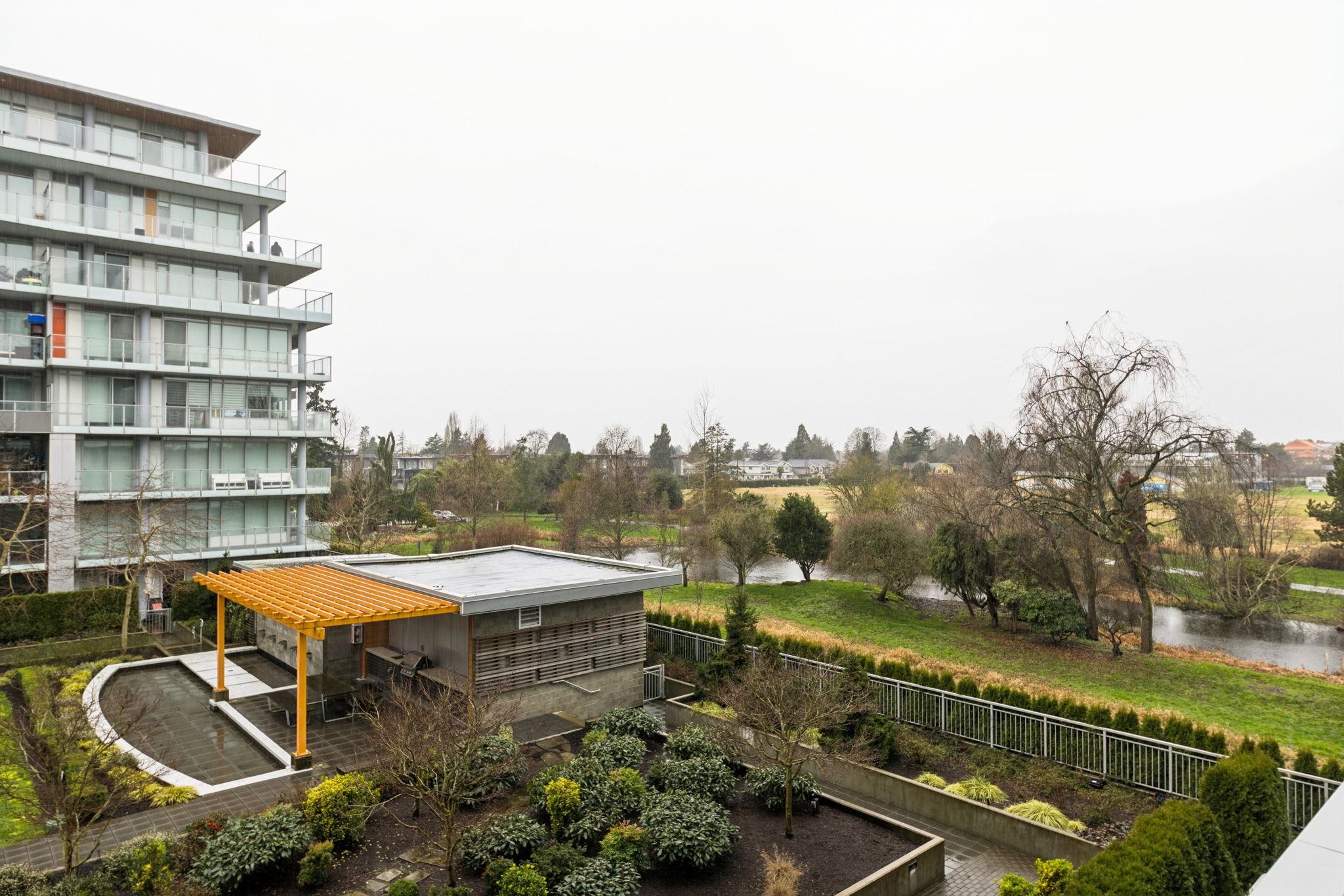 305 10788 NO. 5 ROAD Unit: 305