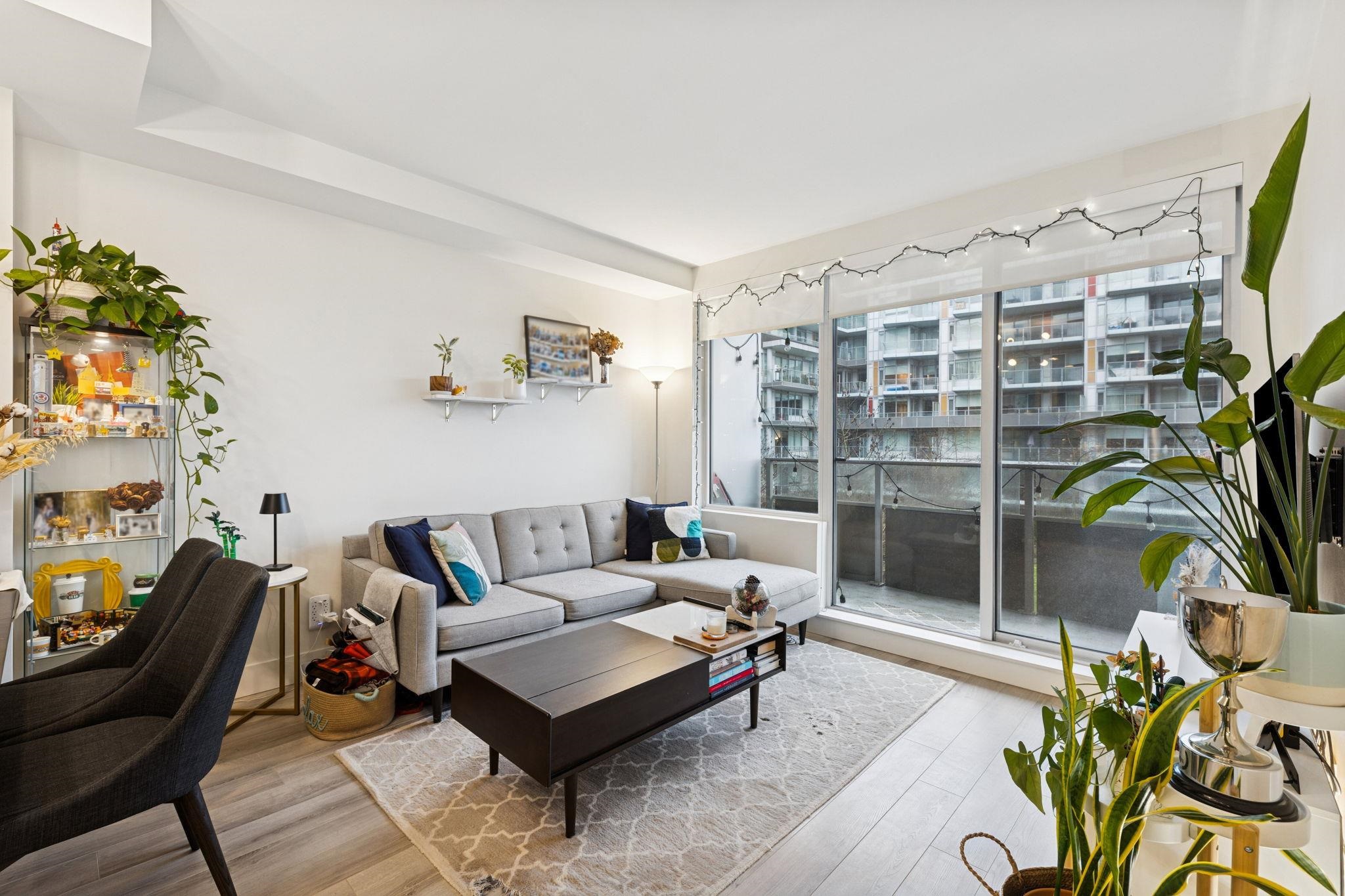 305 10788 NO. 5 ROAD Unit: 305