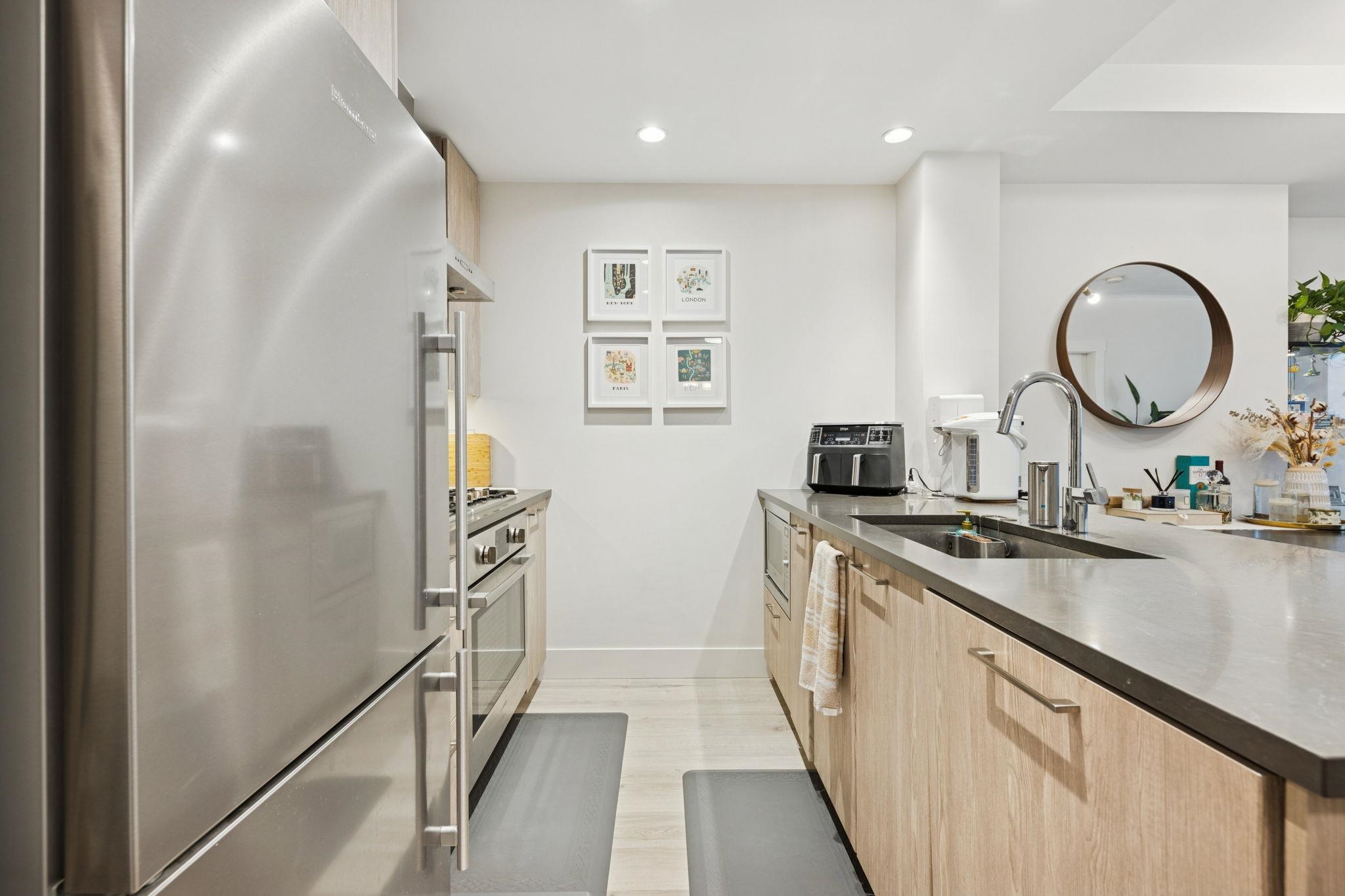 305 10788 NO. 5 ROAD Unit: 305