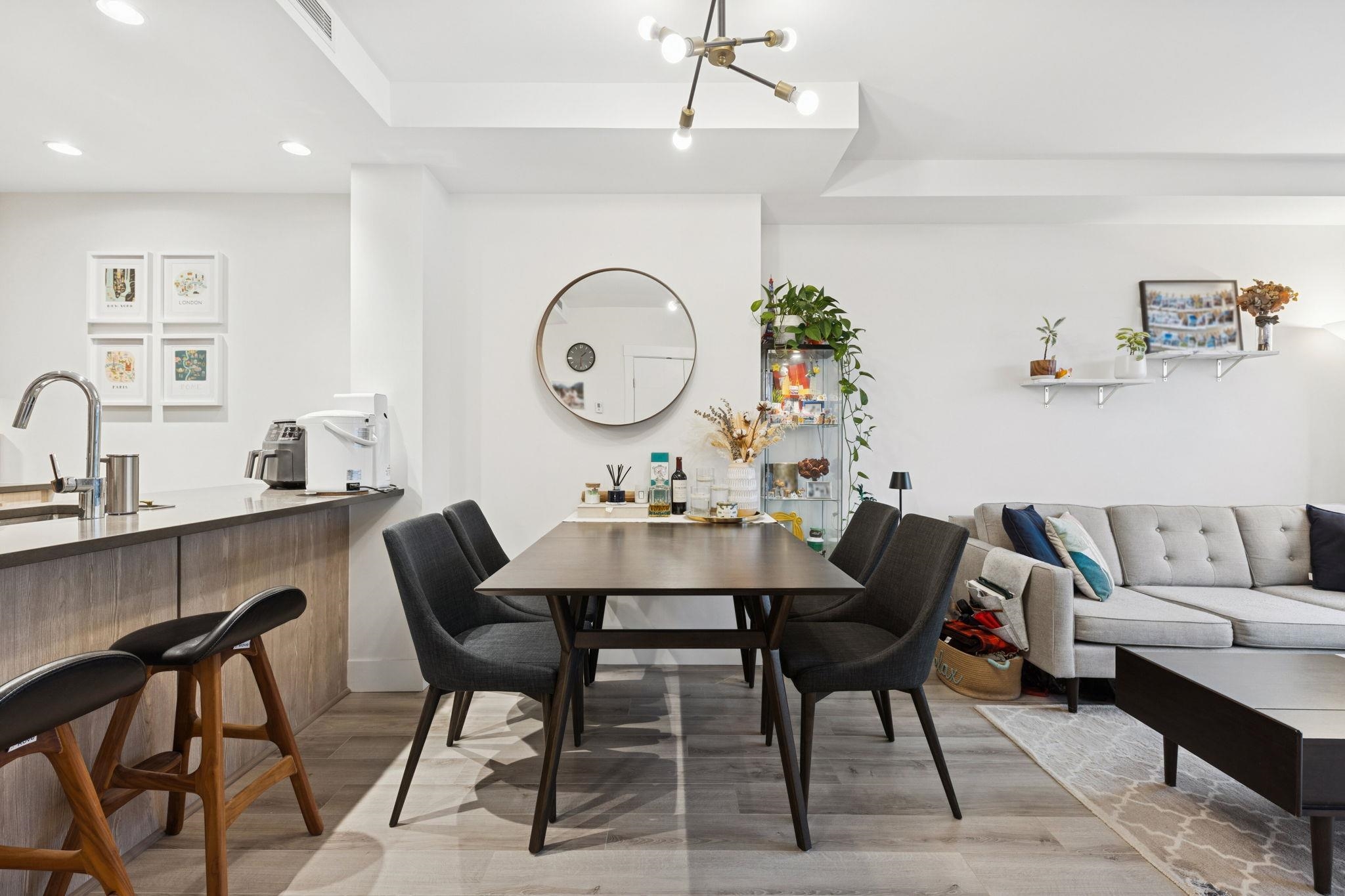 305 10788 NO. 5 ROAD Unit: 305