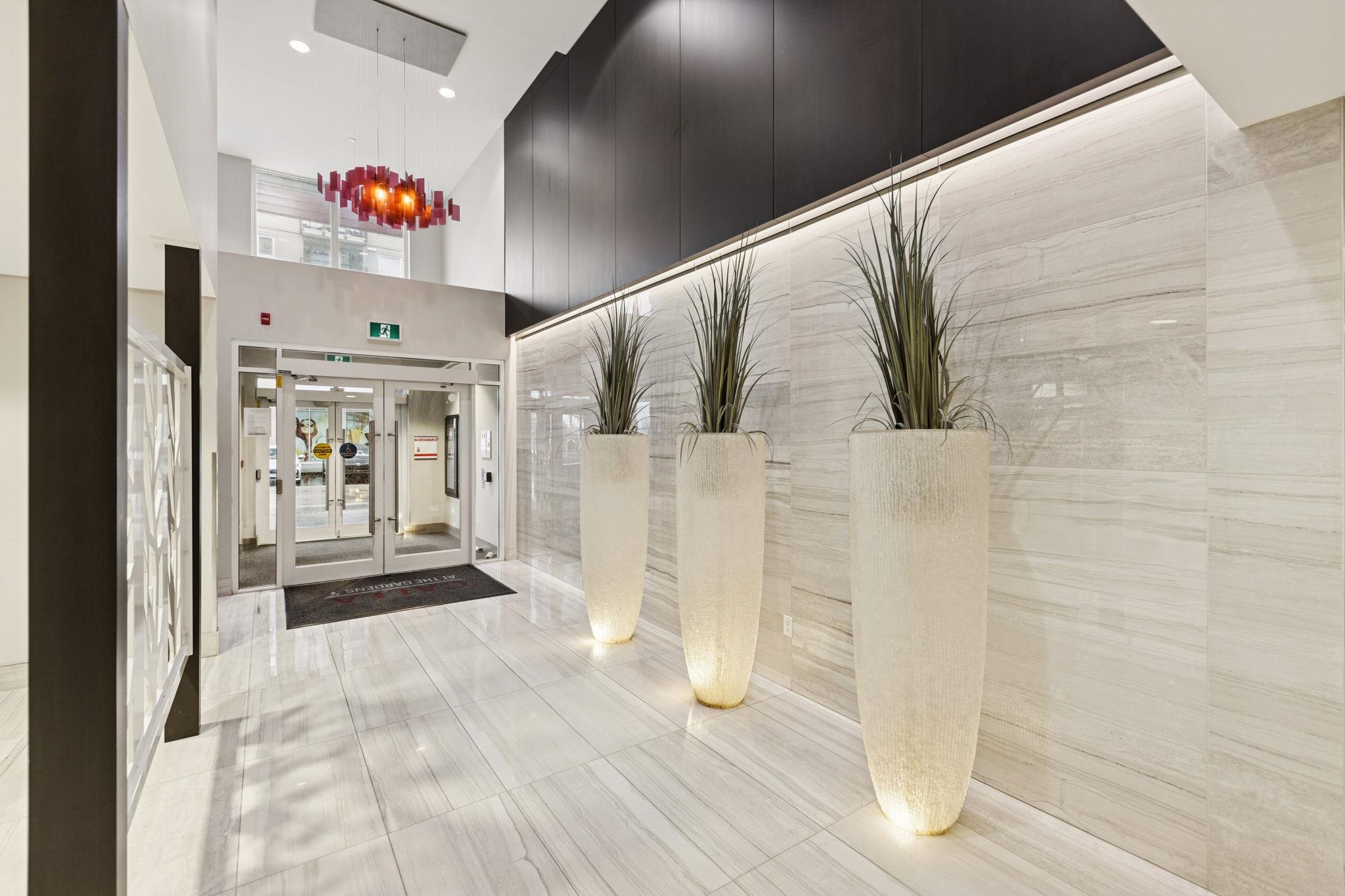 305 10788 NO. 5 ROAD Unit: 305