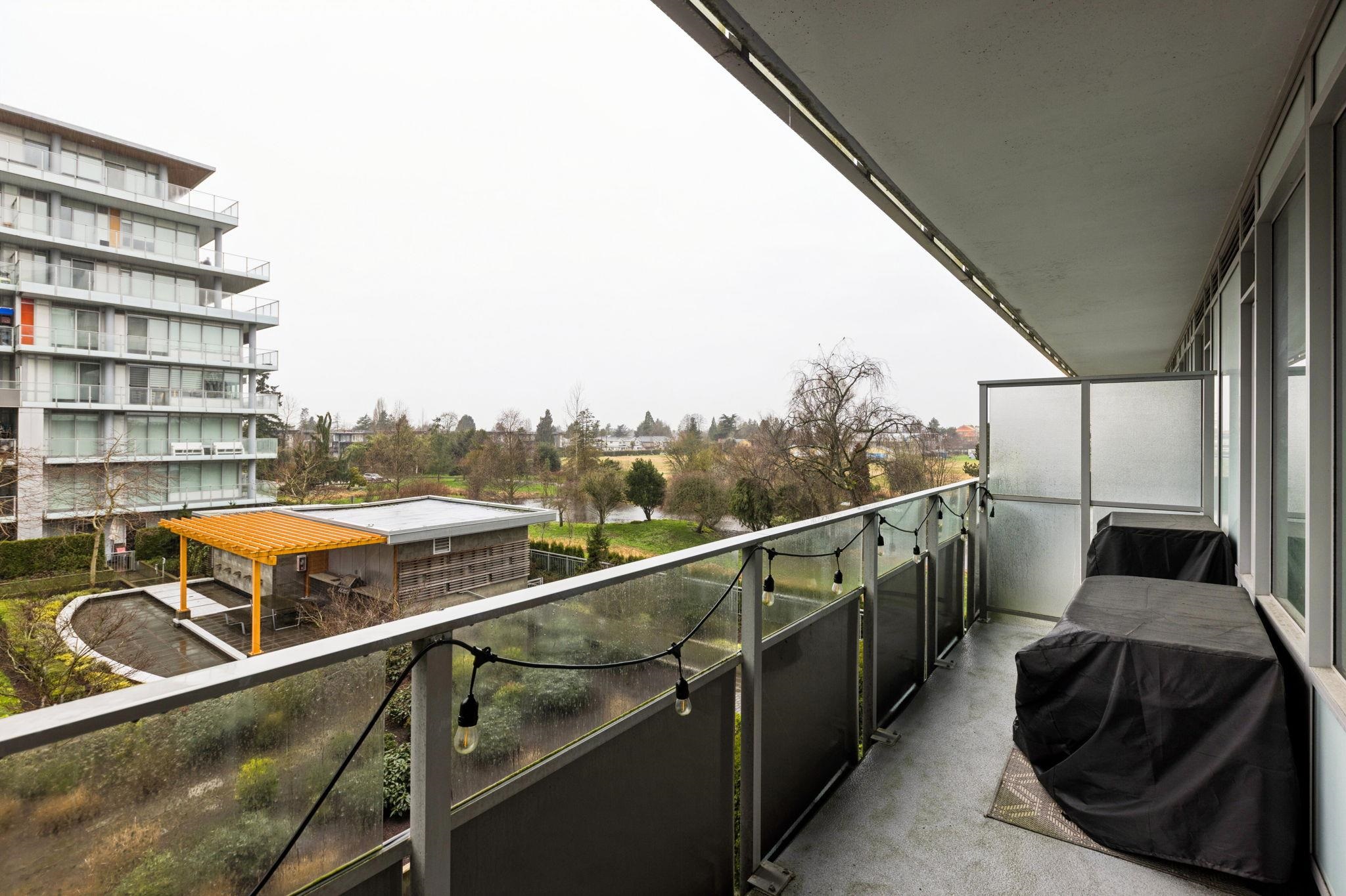 305 10788 NO. 5 ROAD Unit: 305