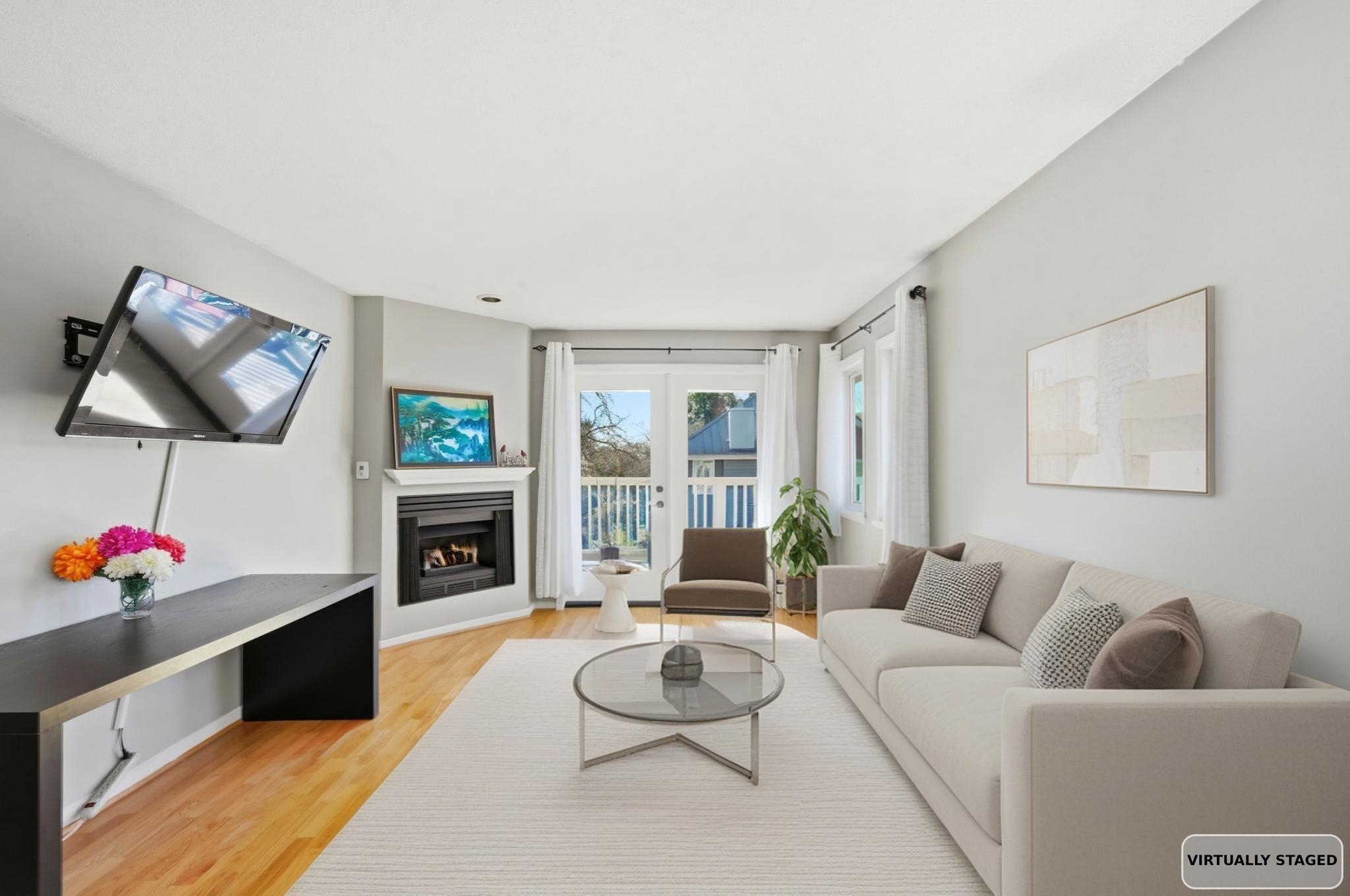 203 1538 BOWSER AVENUE Unit: 203