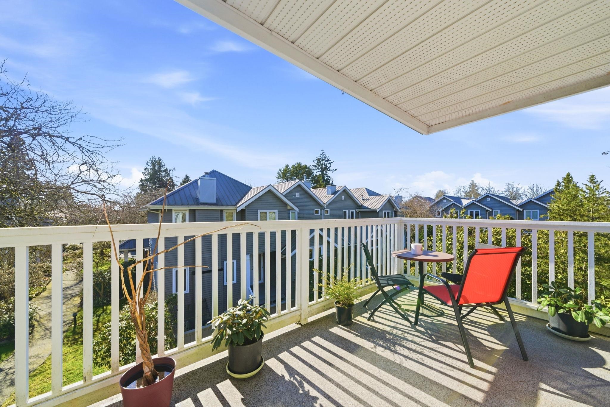 203 1538 BOWSER AVENUE Unit: 203