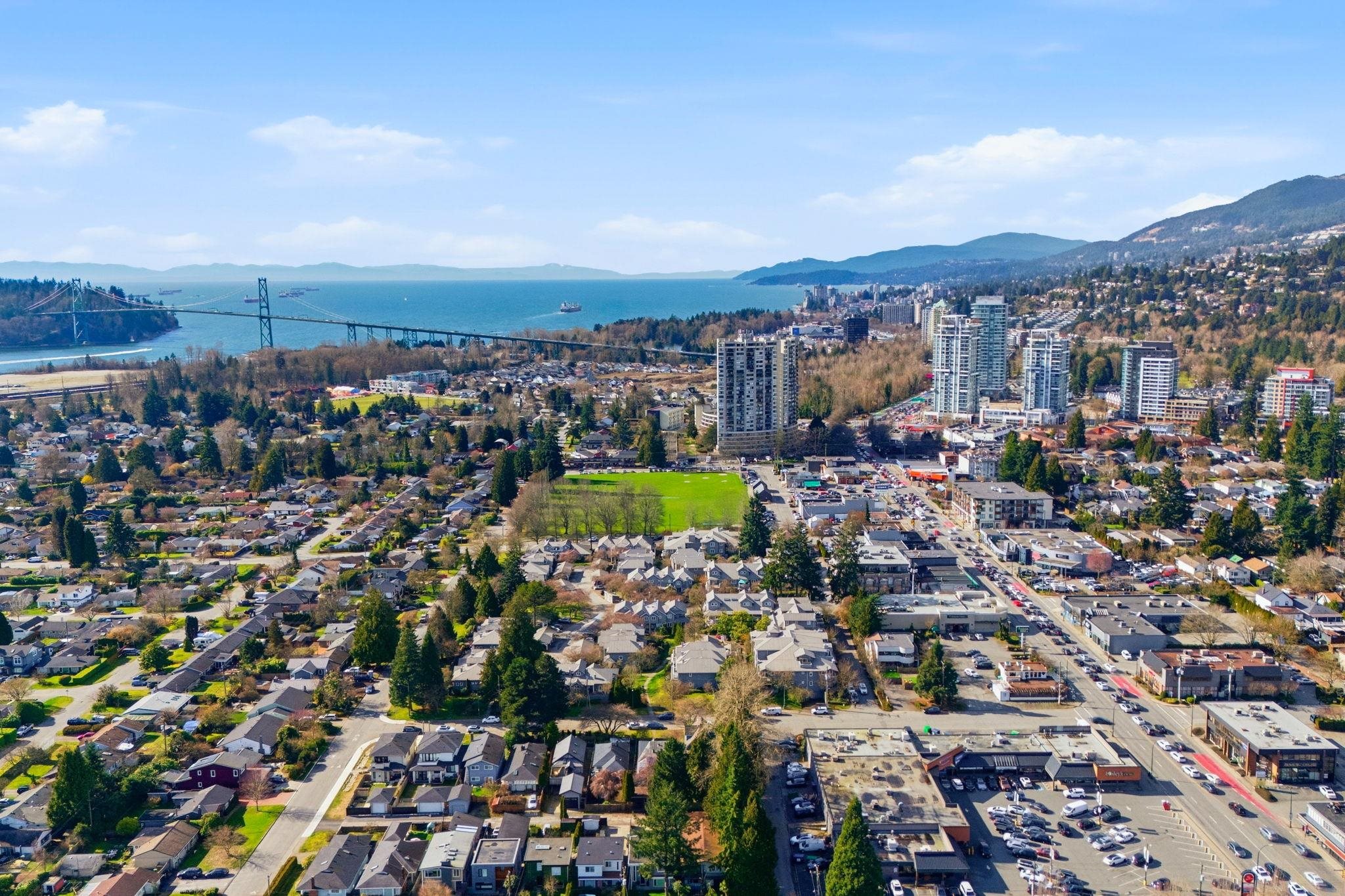 203 1538 BOWSER AVENUE Unit: 203