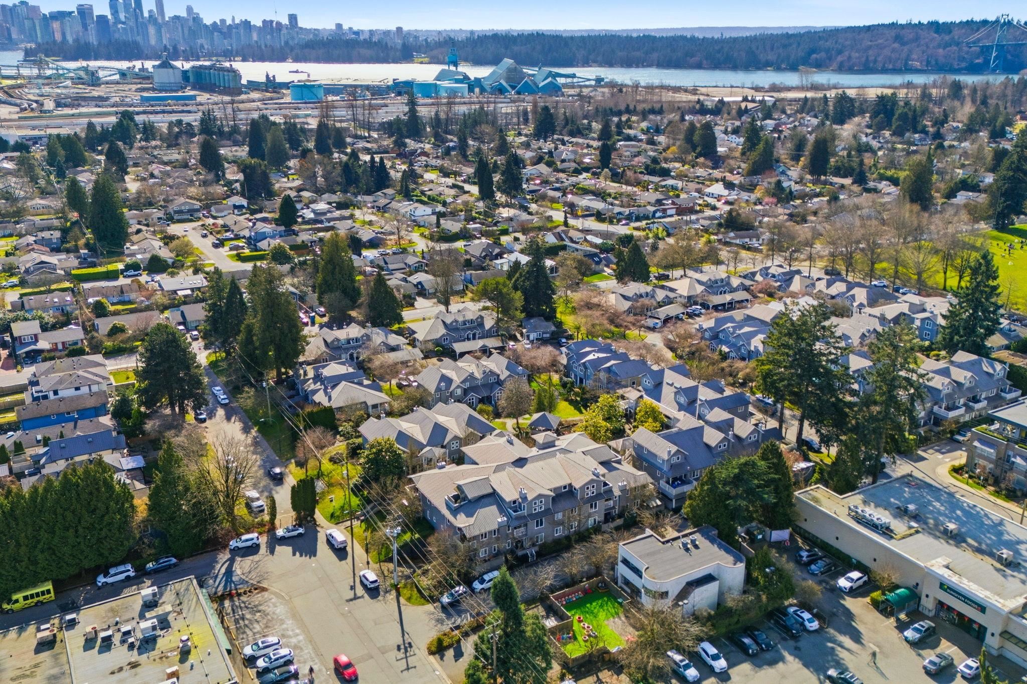 203 1538 BOWSER AVENUE Unit: 203