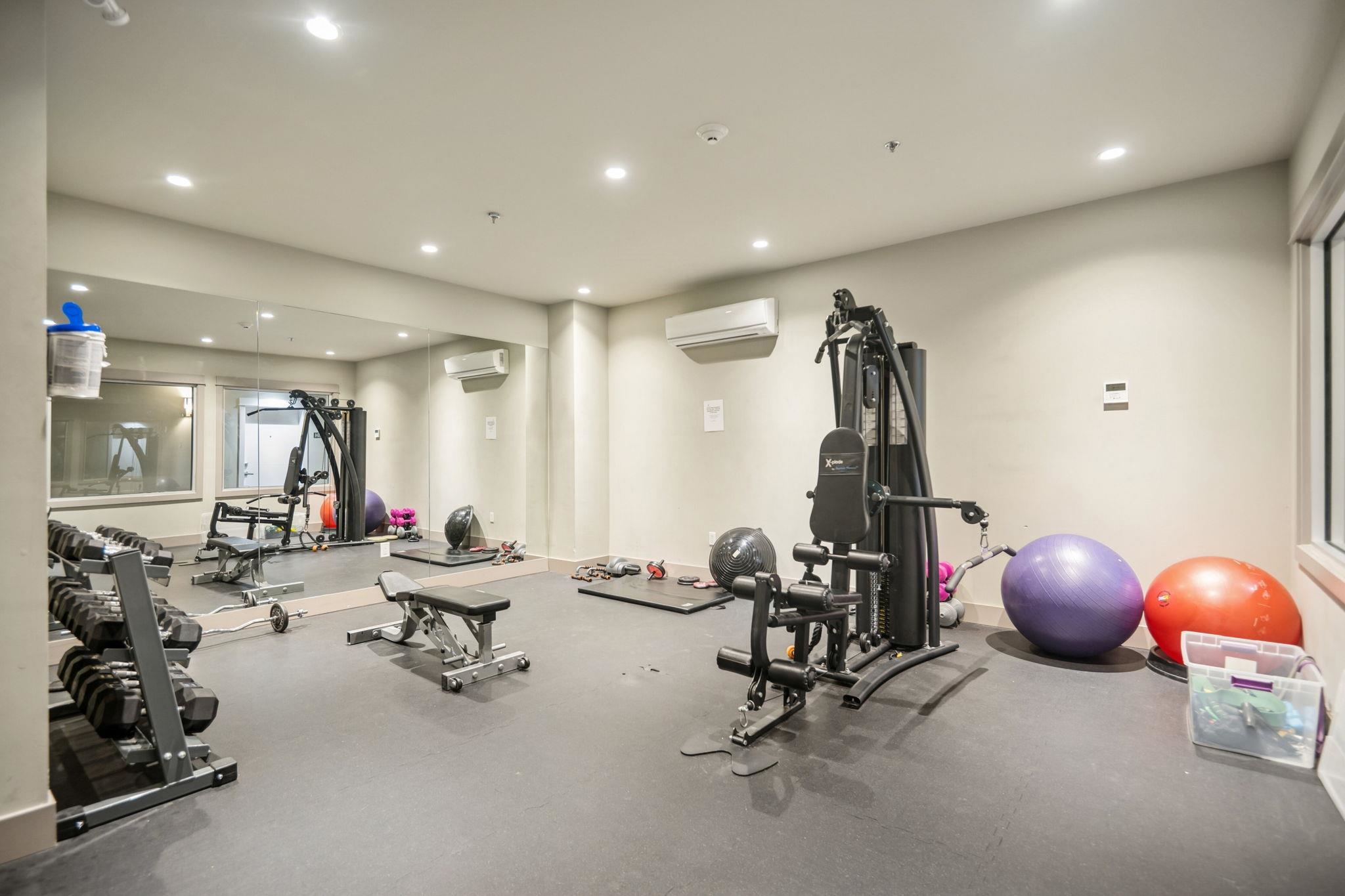 205 2495 WILSON AVENUE Unit: 205