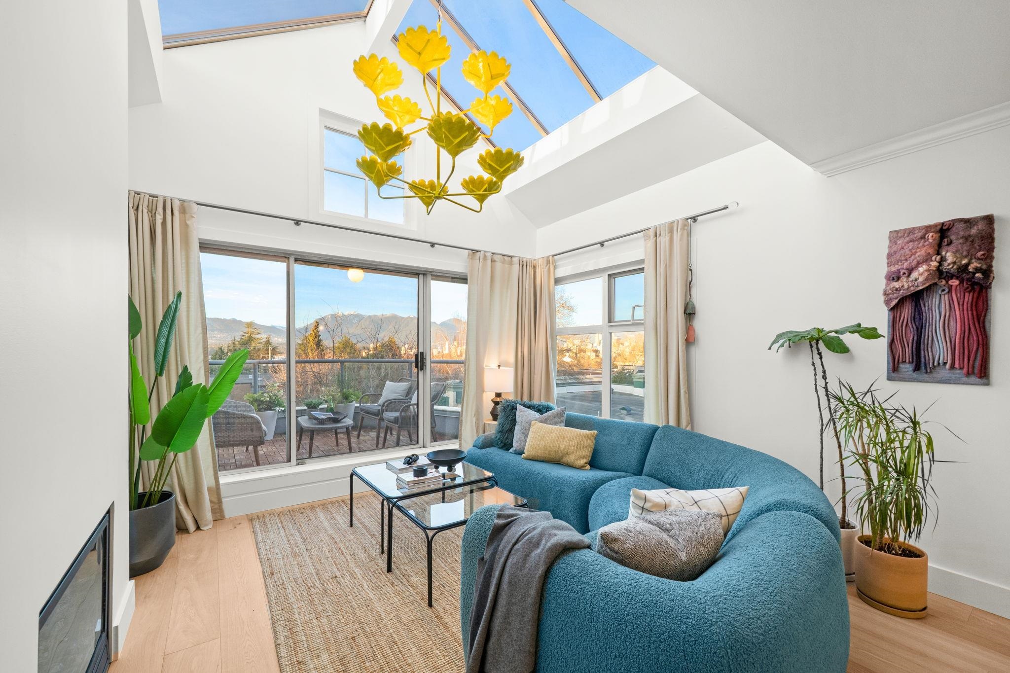 409 2250 W 3RD AVENUE Unit: 409