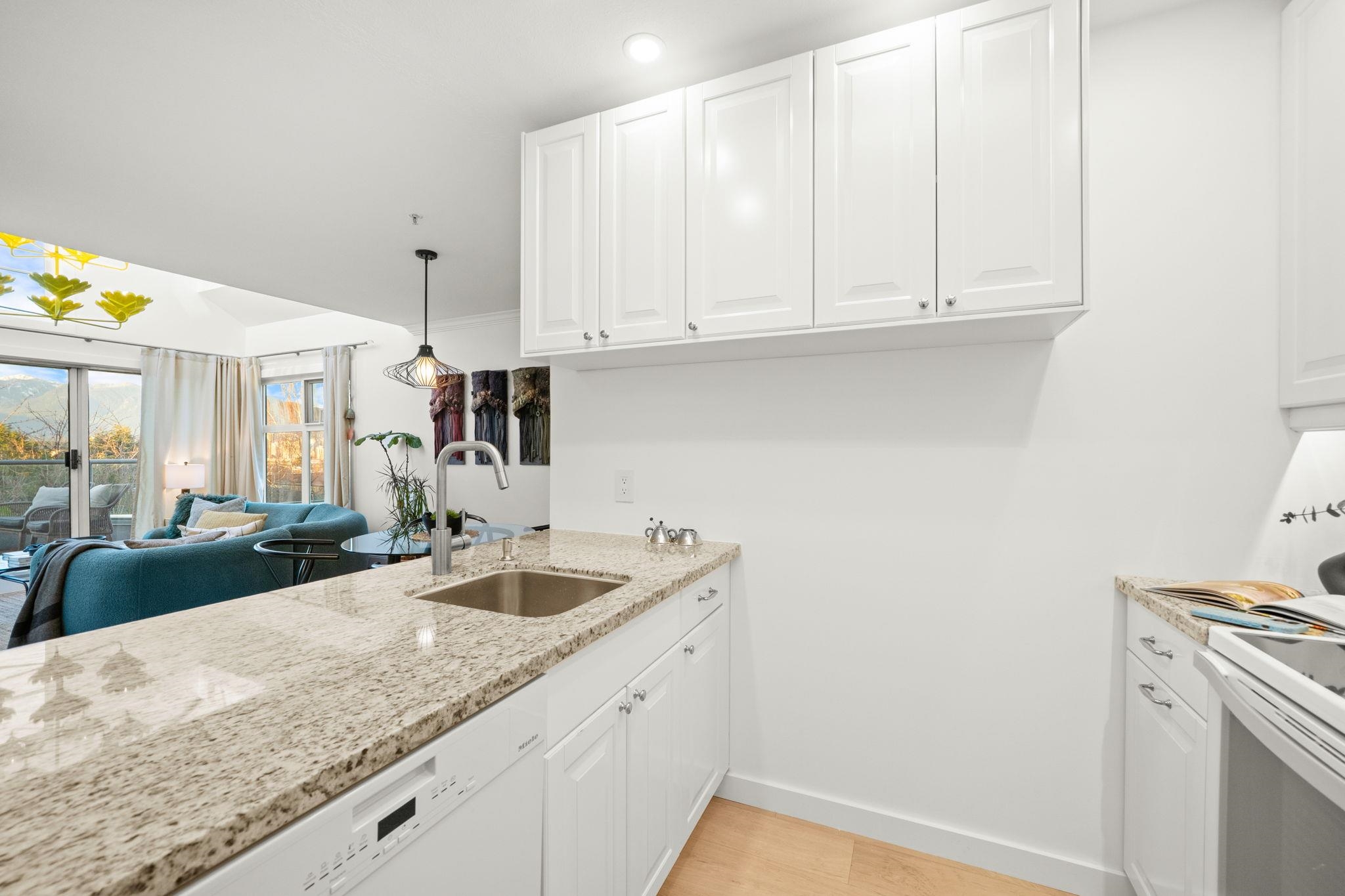 409 2250 W 3RD AVENUE Unit: 409