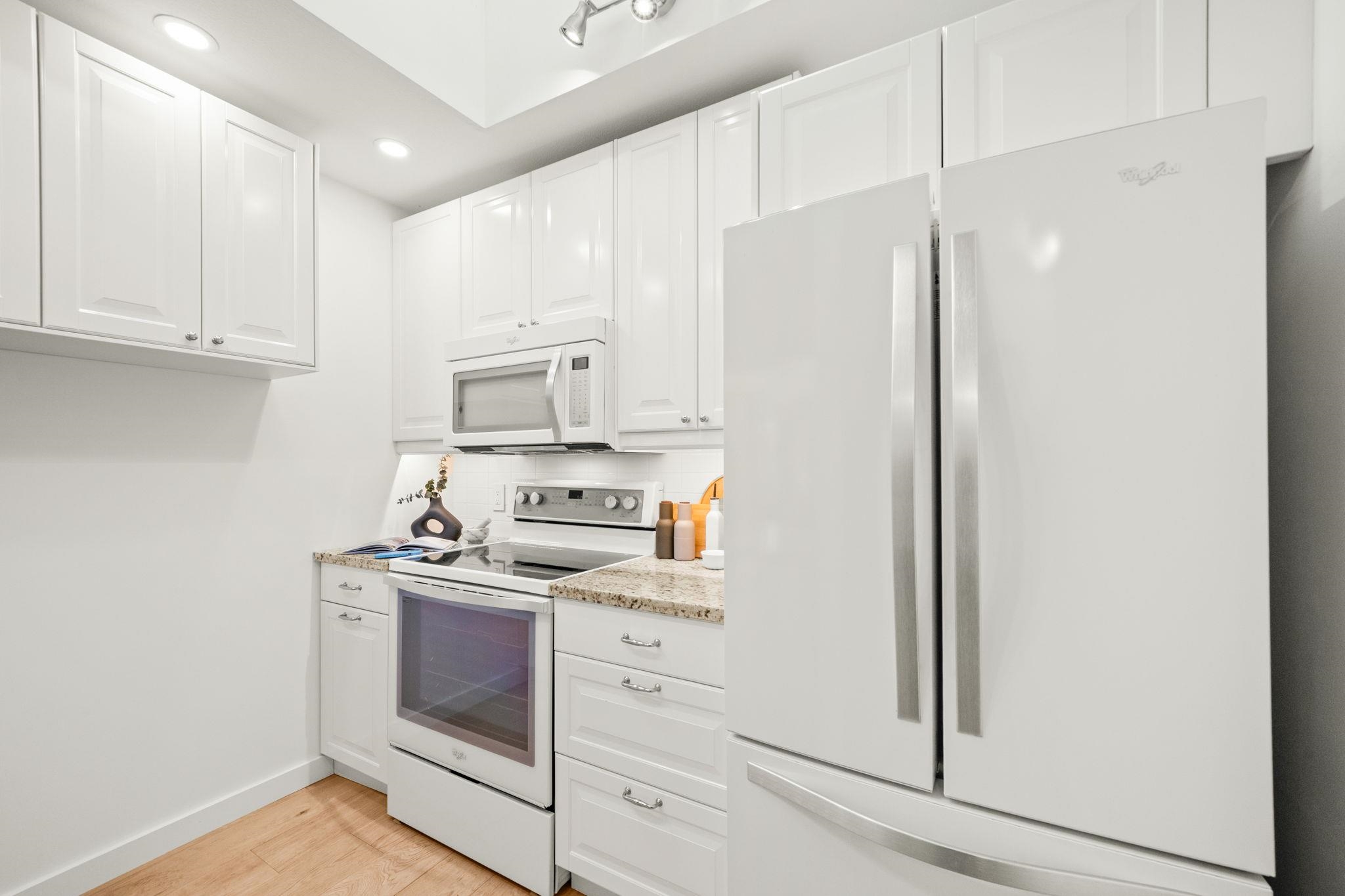 409 2250 W 3RD AVENUE Unit: 409