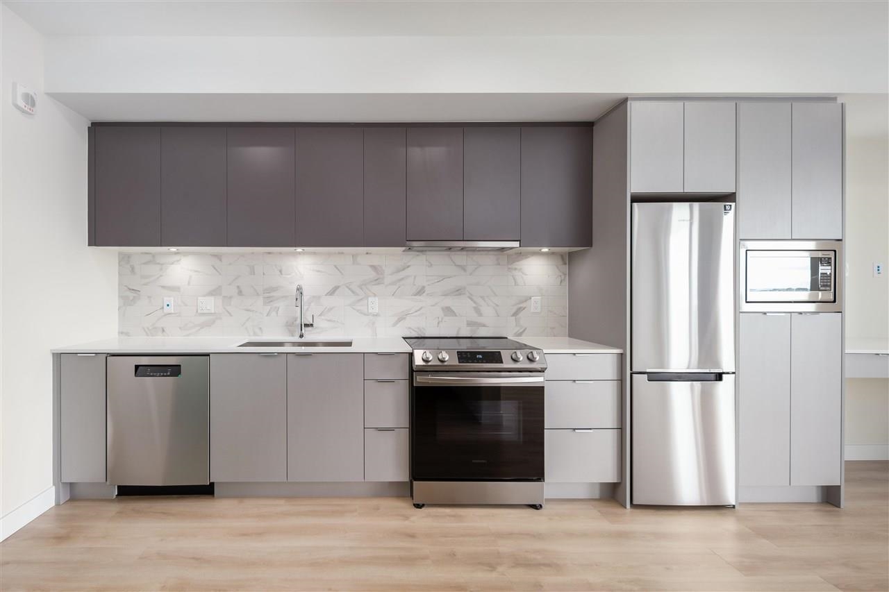 306 1792 STARLING DRIVE Unit: 306