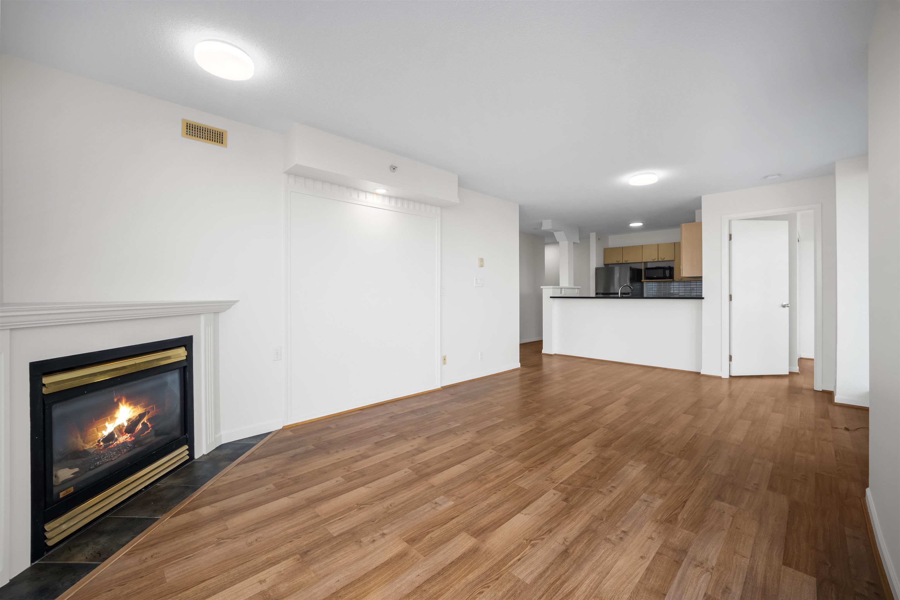 602 8180 GRANVILLE AVENUE Unit: 602