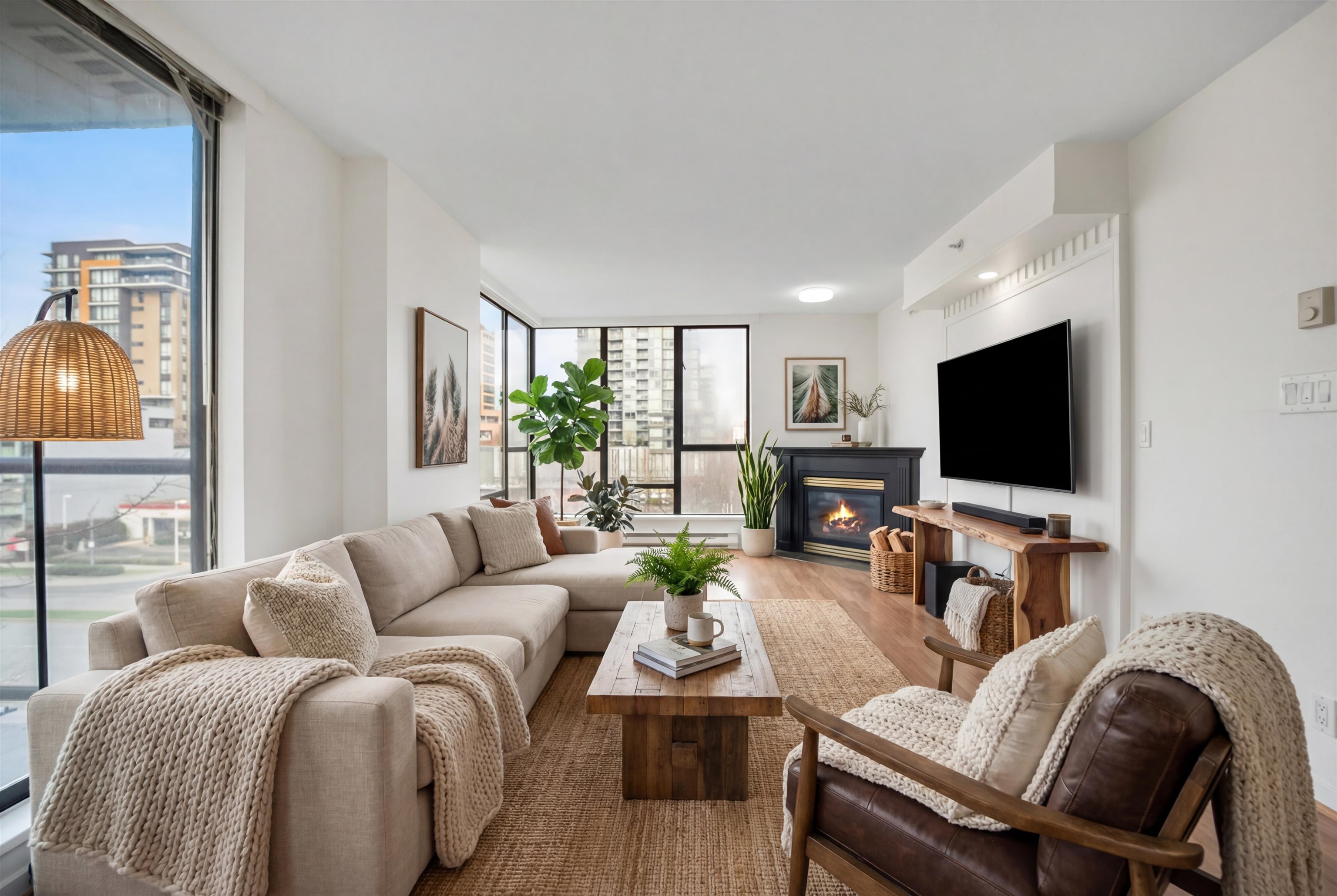 602 8180 GRANVILLE AVENUE Unit: 602