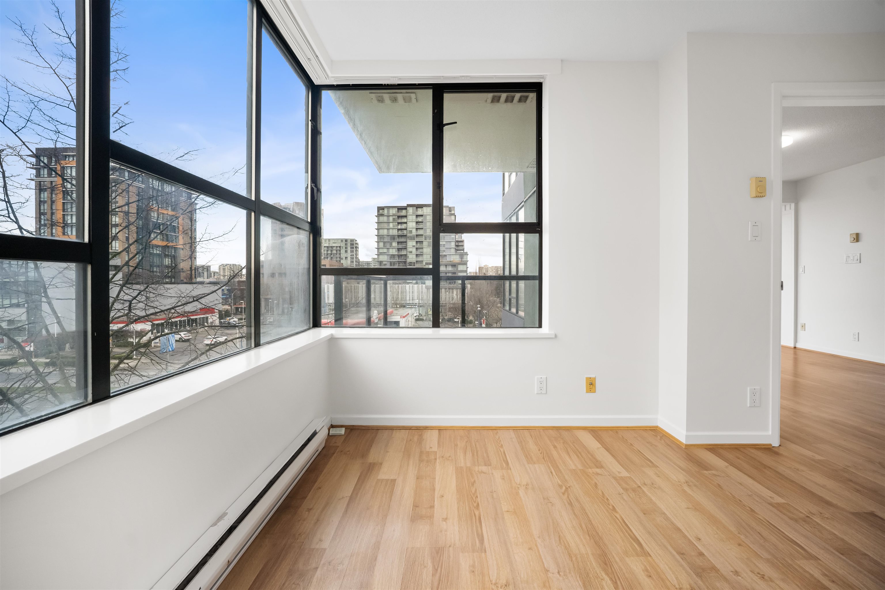 602 8180 GRANVILLE AVENUE Unit: 602