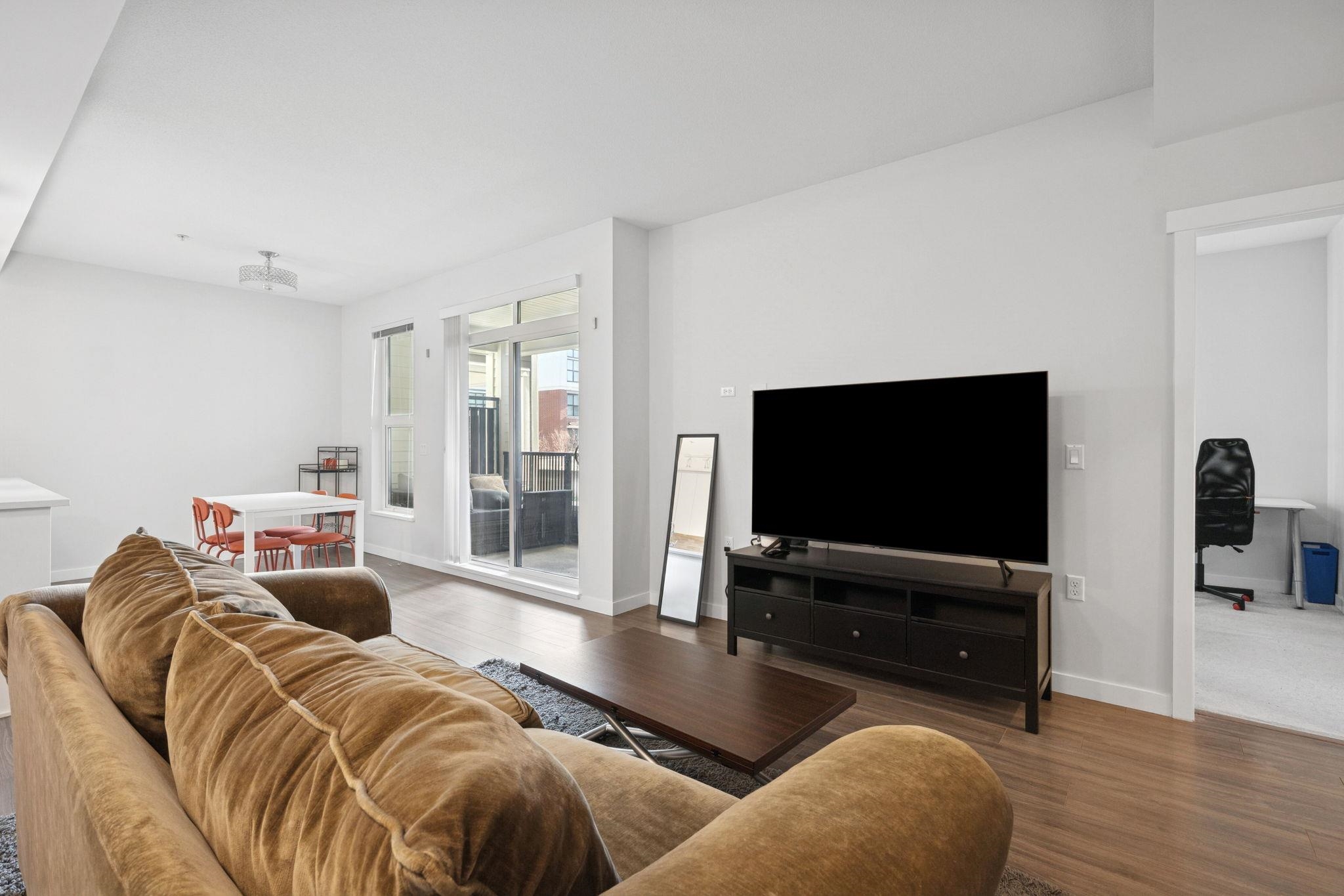 222 9500 TOMICKI AVENUE Unit: 222