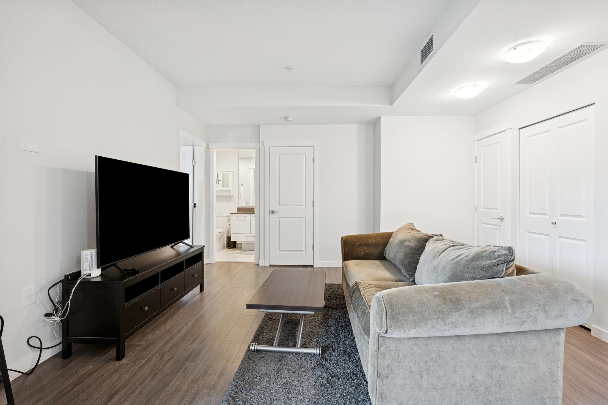 222 9500 TOMICKI AVENUE Unit: 222