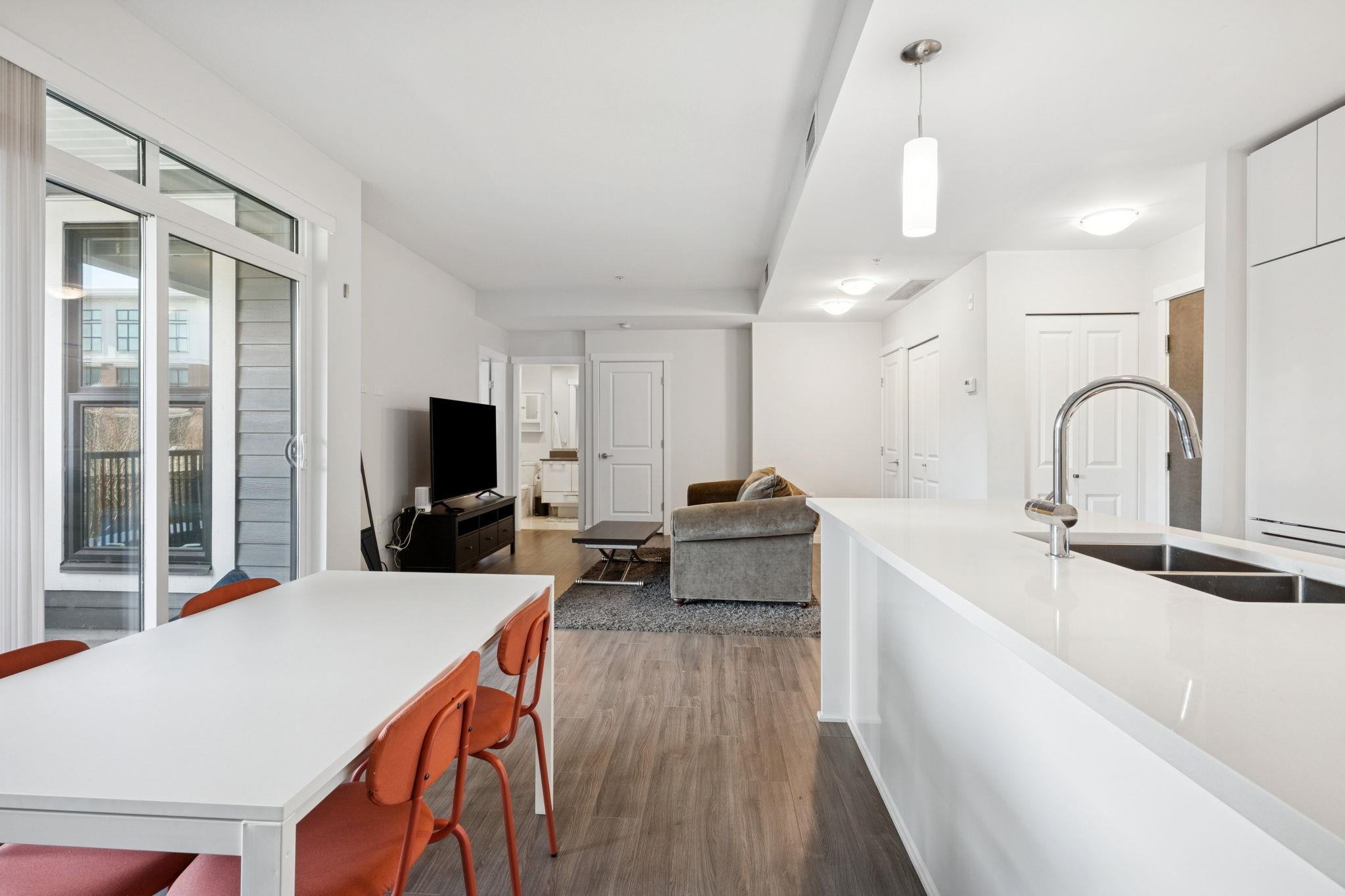 222 9500 TOMICKI AVENUE Unit: 222