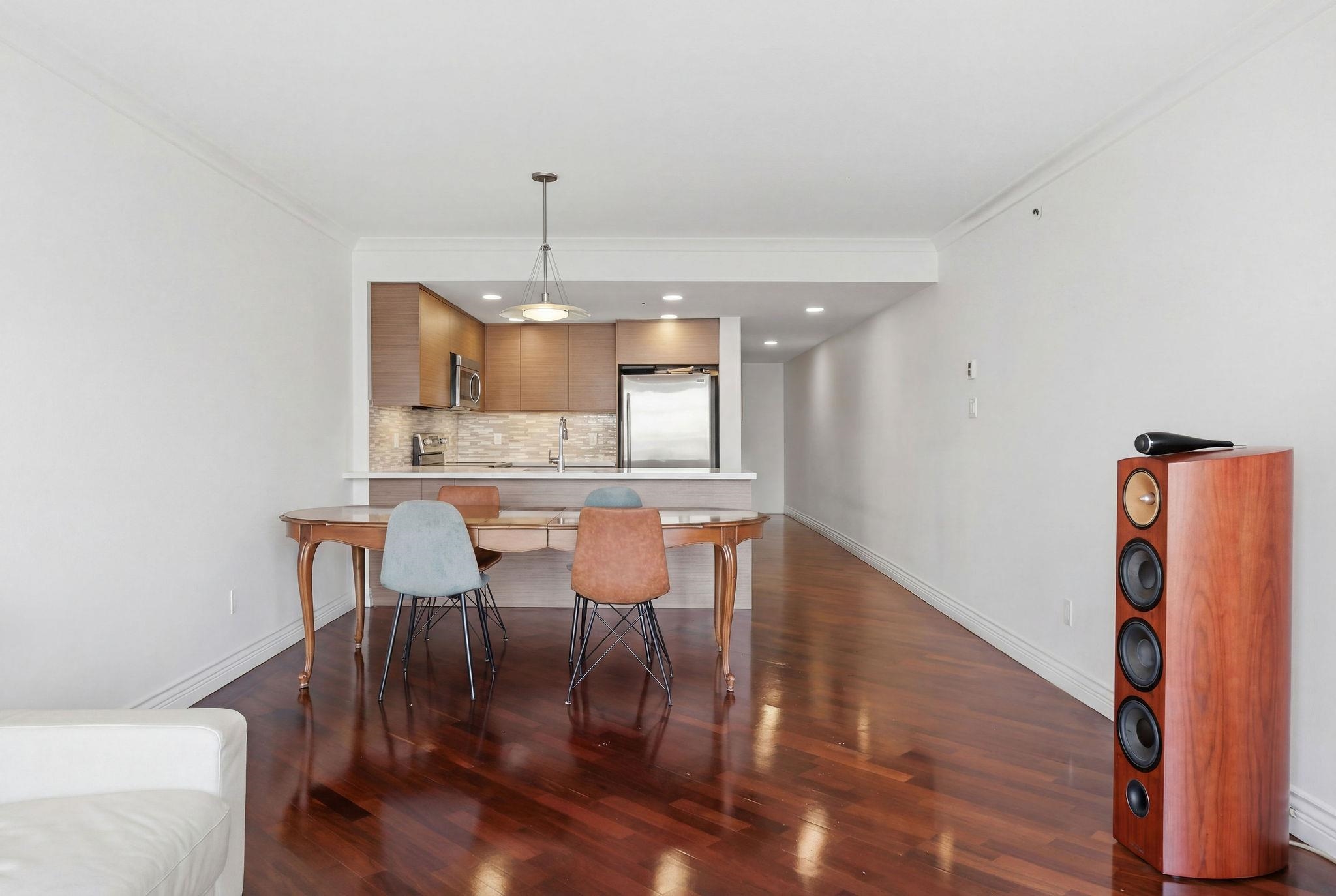 543 1515 W 2ND AVENUE Unit: 543