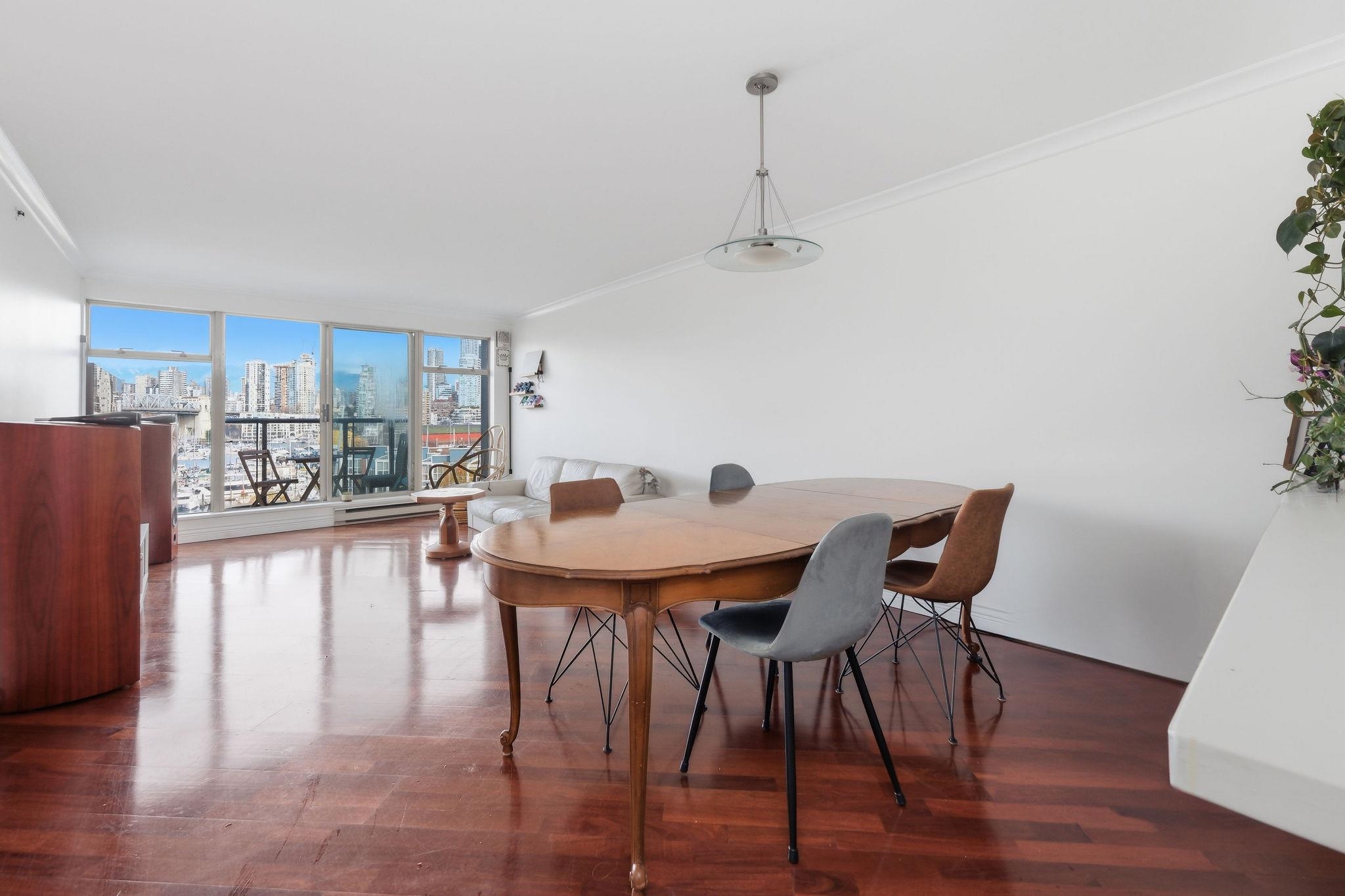 543 1515 W 2ND AVENUE Unit: 543