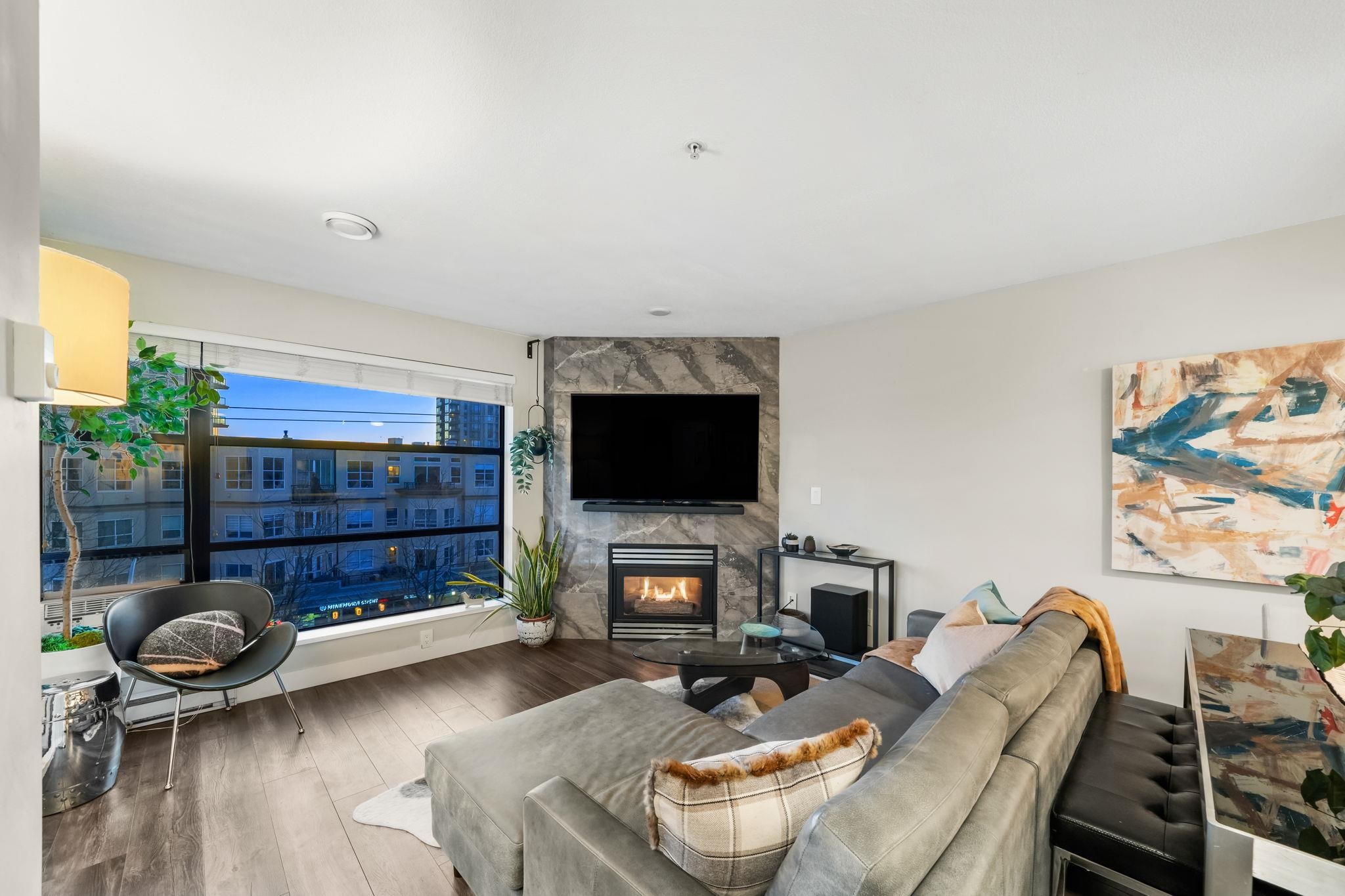 410 124 W 3RD STREET Unit: 410