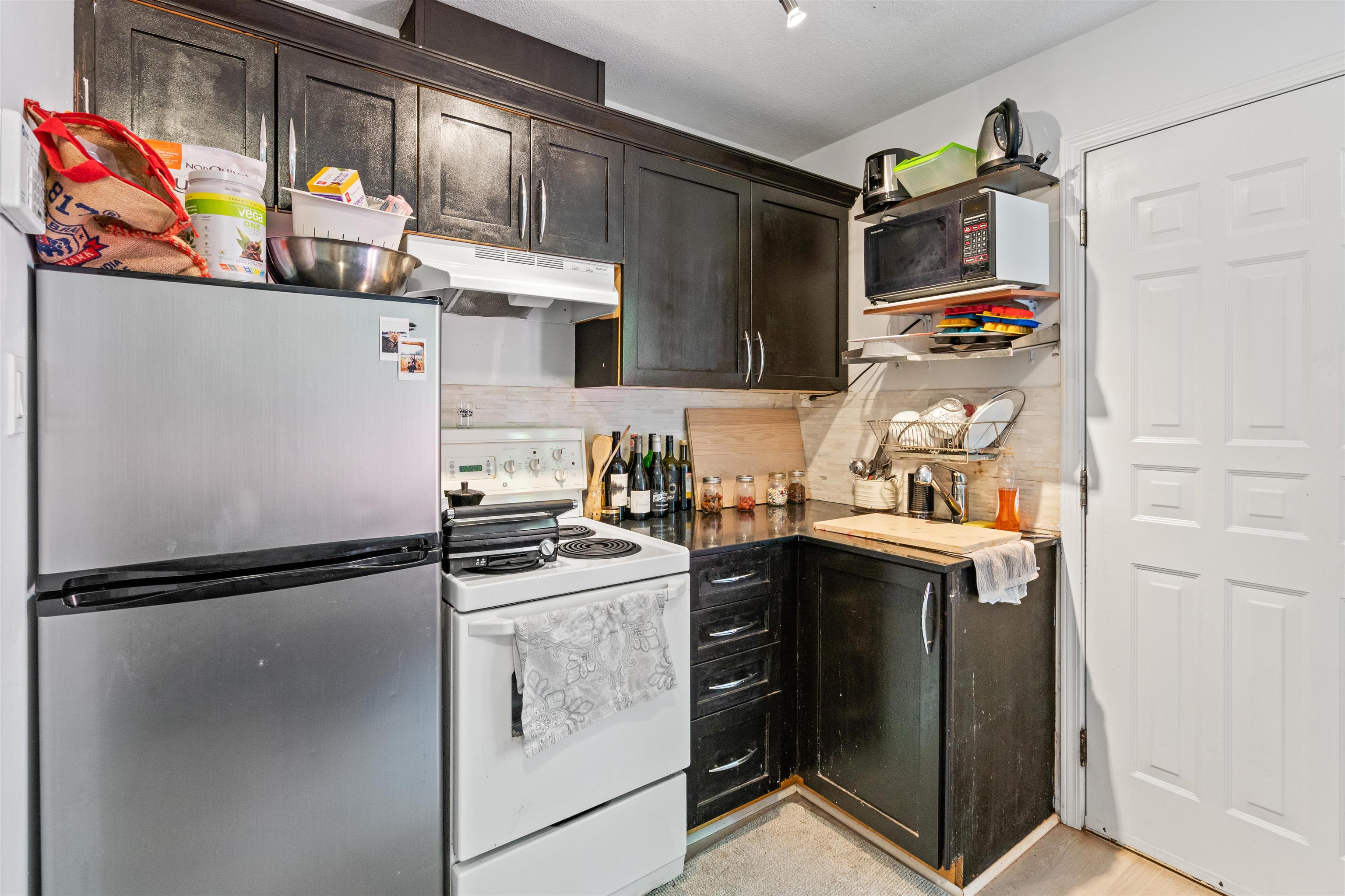 869 SEYMOUR BOULEVARD