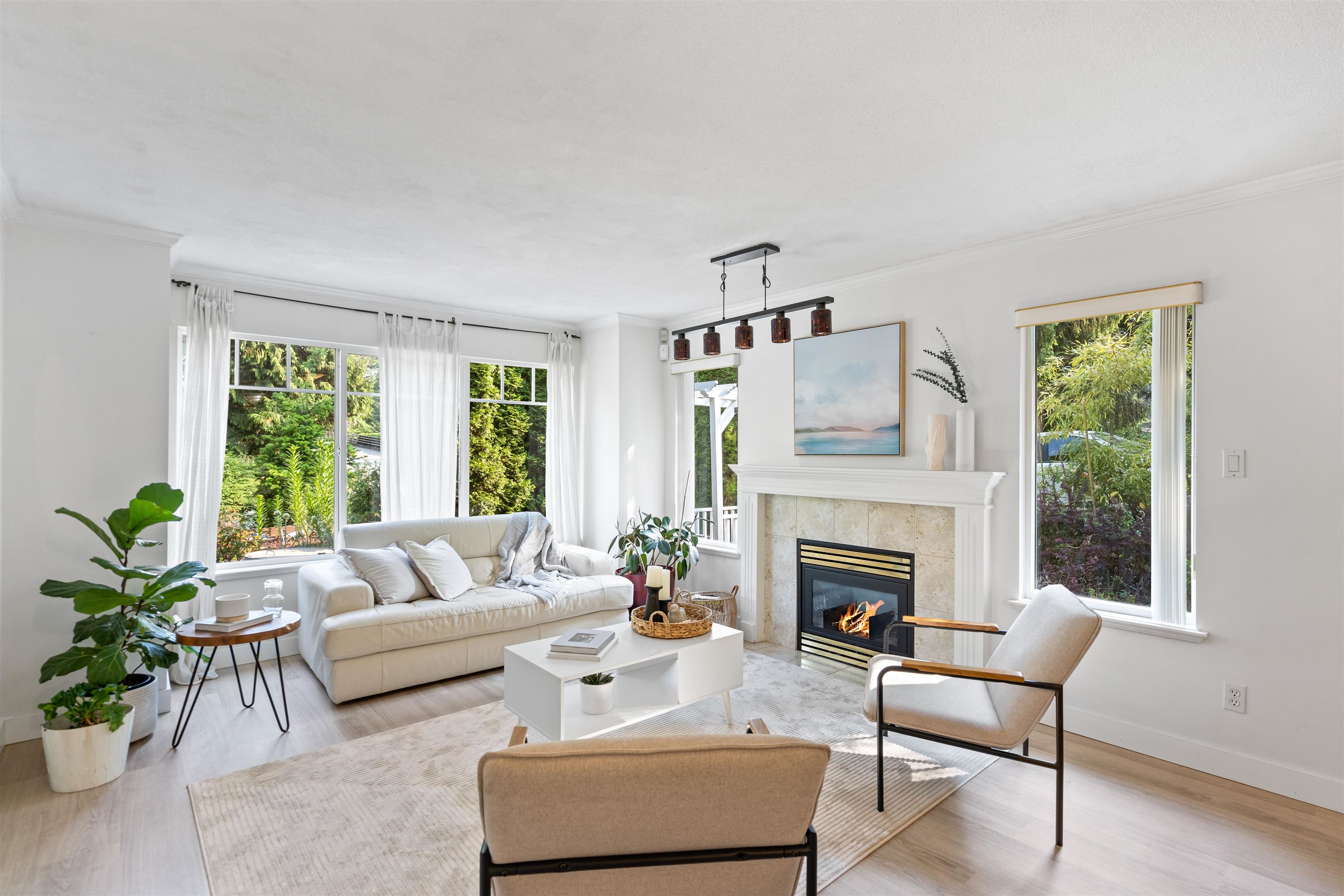 869 SEYMOUR BOULEVARD