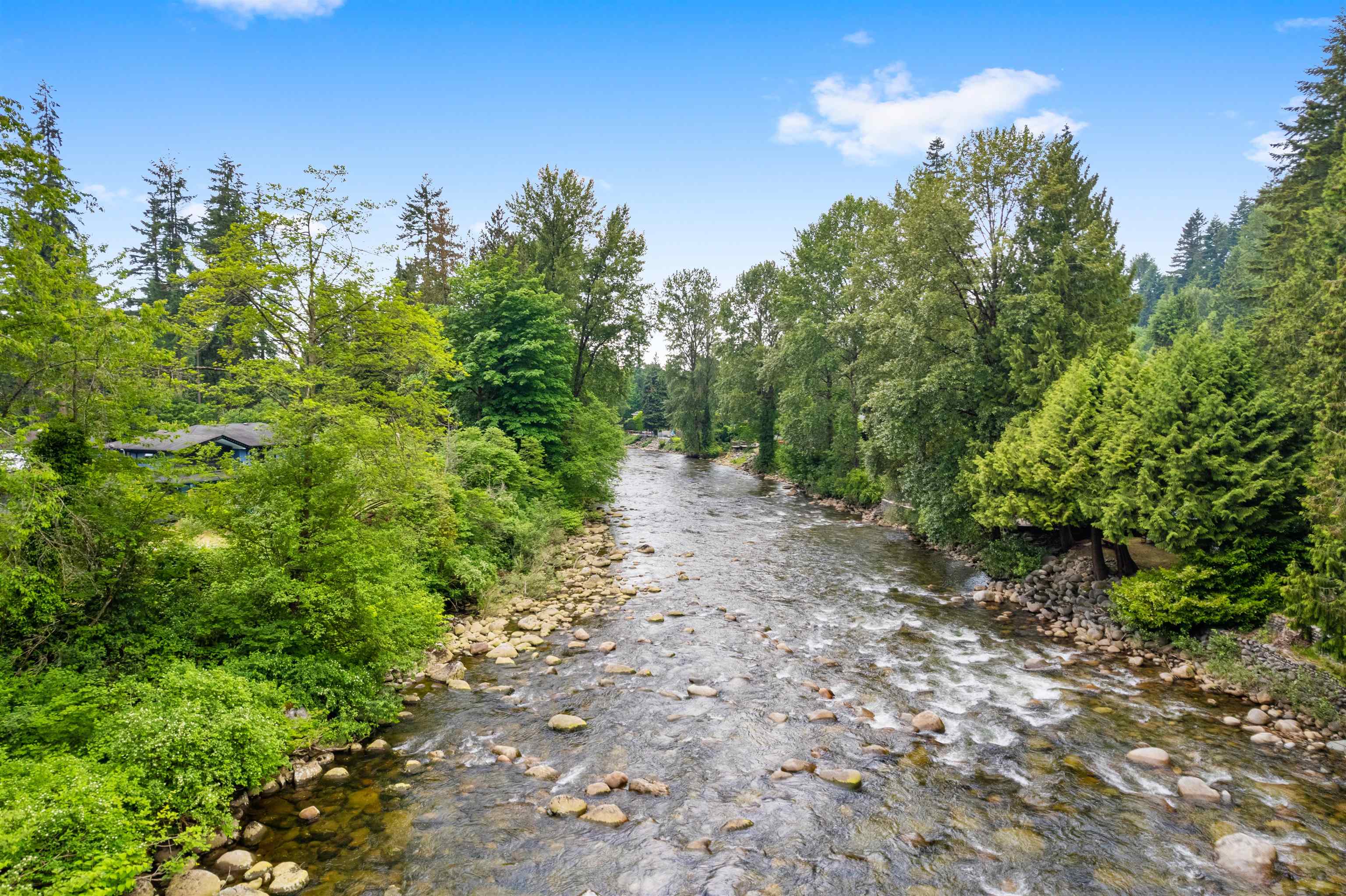 869 SEYMOUR BOULEVARD