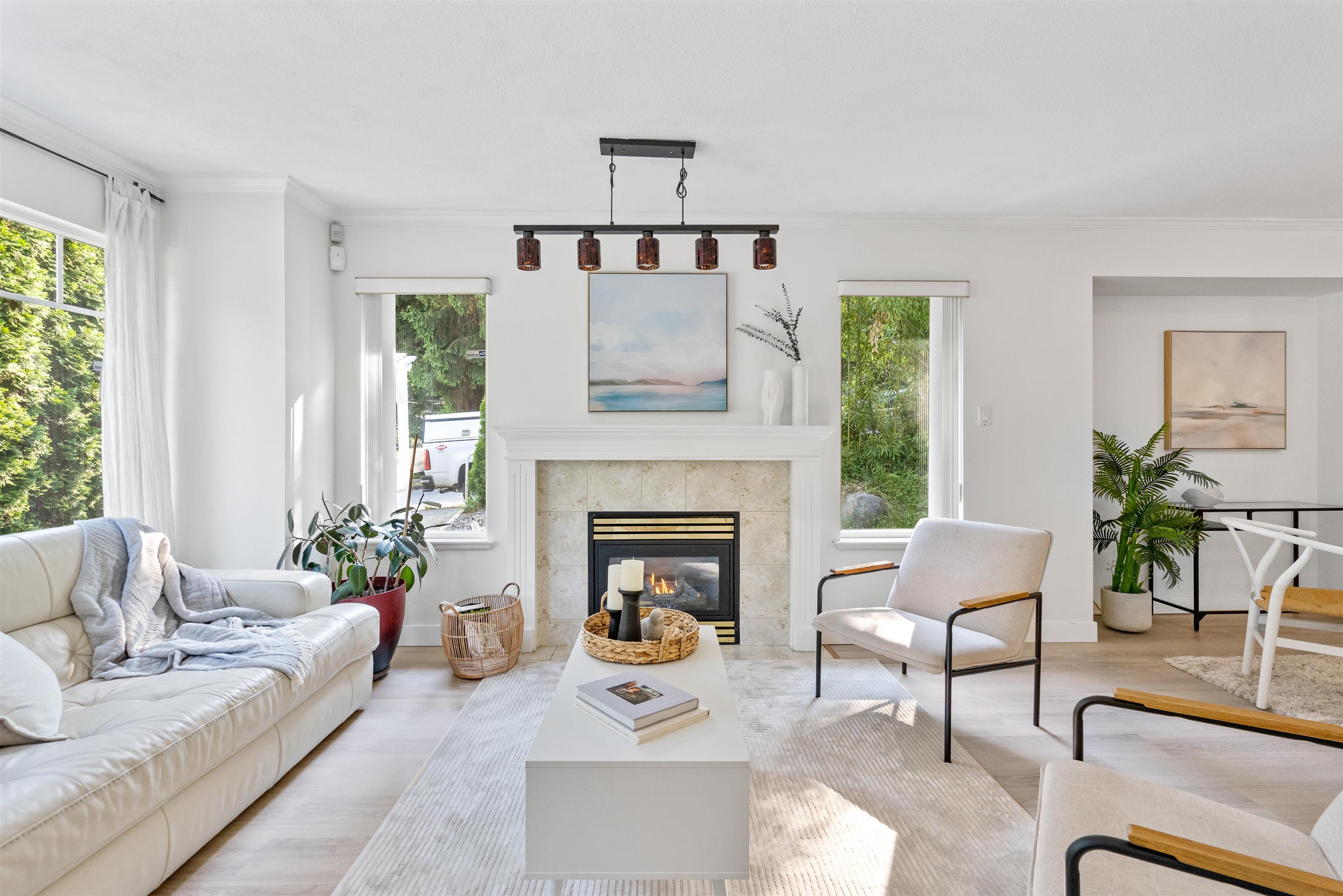 869 SEYMOUR BOULEVARD