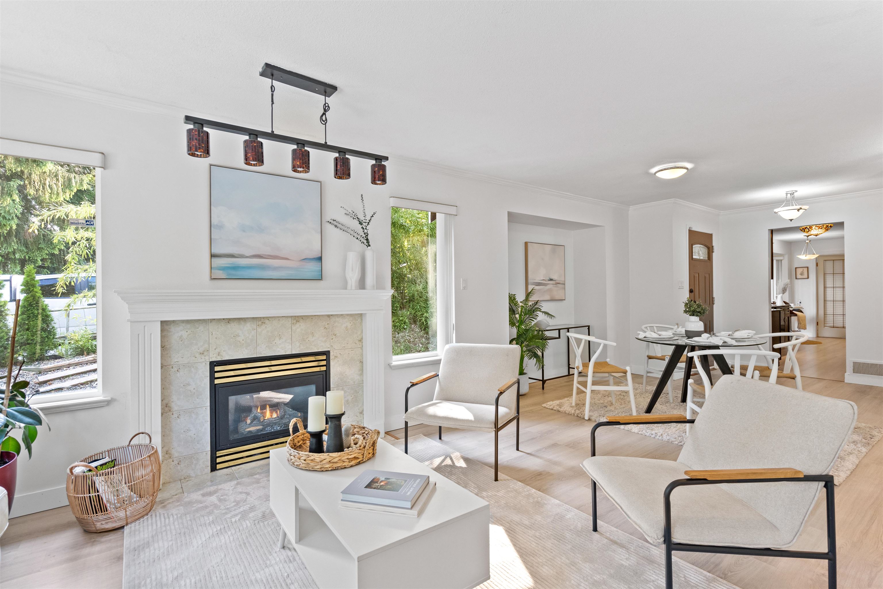 869 SEYMOUR BOULEVARD