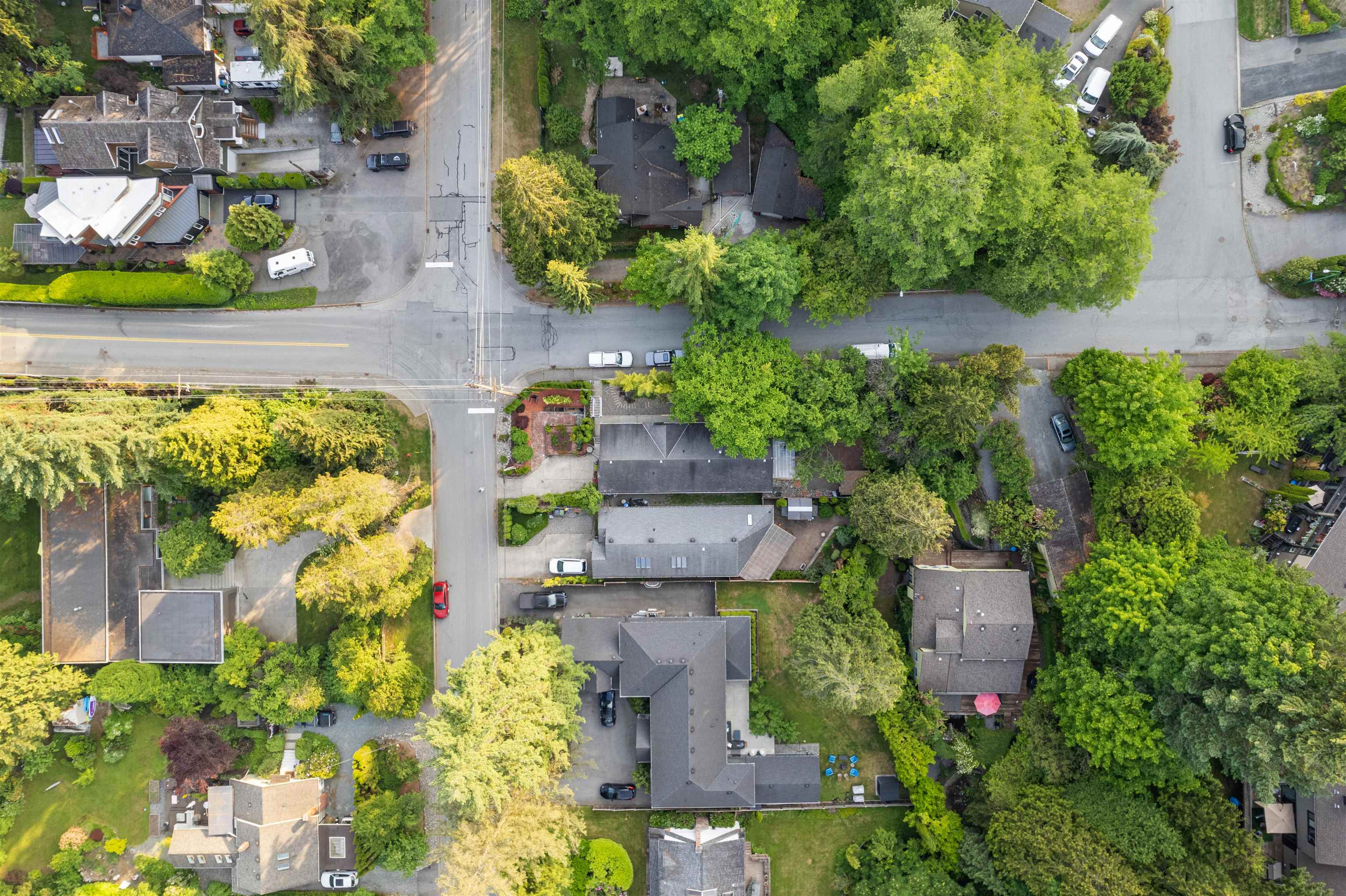 869 SEYMOUR BOULEVARD