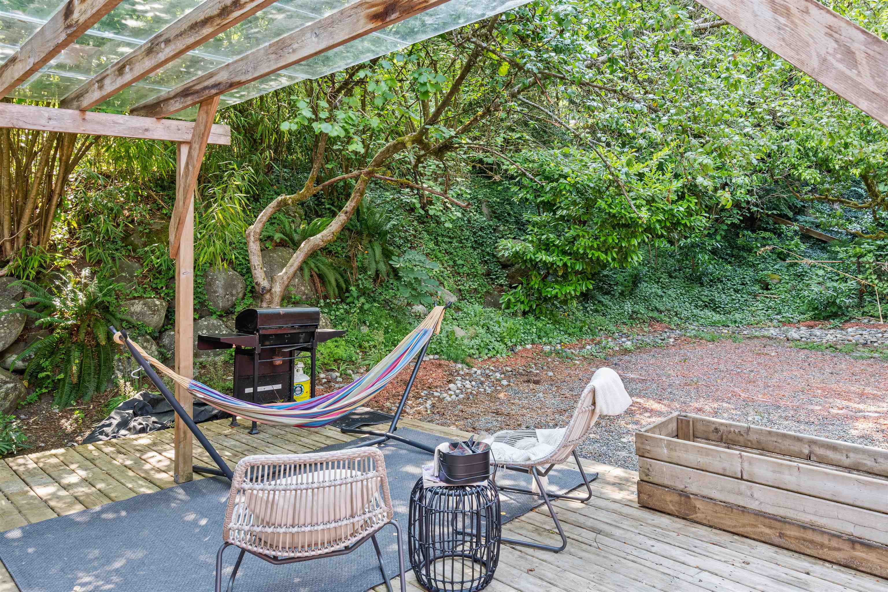 869 SEYMOUR BOULEVARD