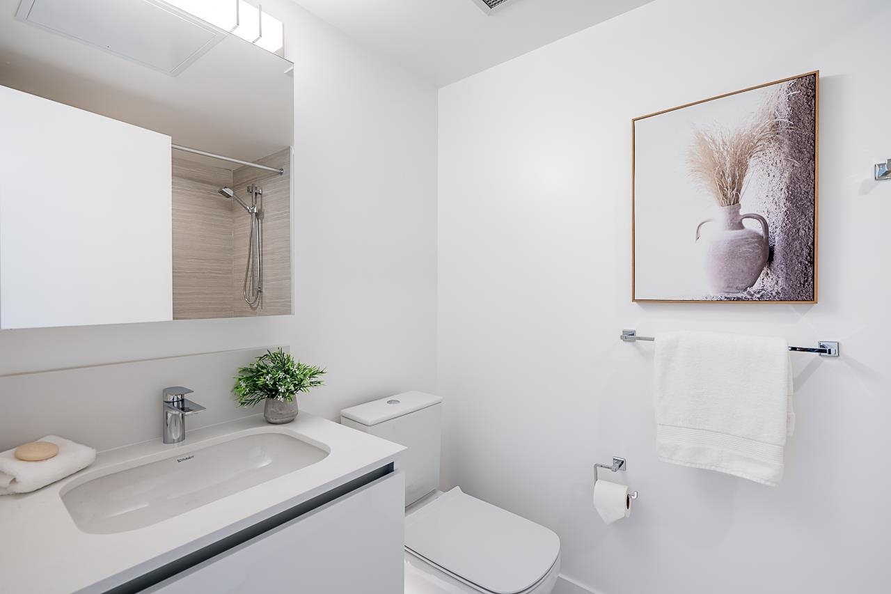 711 5788 GILBERT ROAD Unit: 711