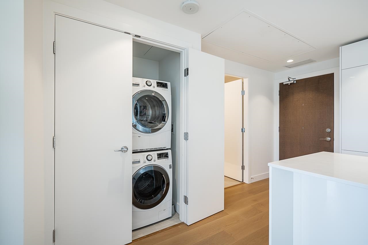 711 5788 GILBERT ROAD Unit: 711