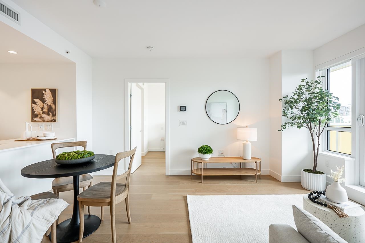 711 5788 GILBERT ROAD Unit: 711