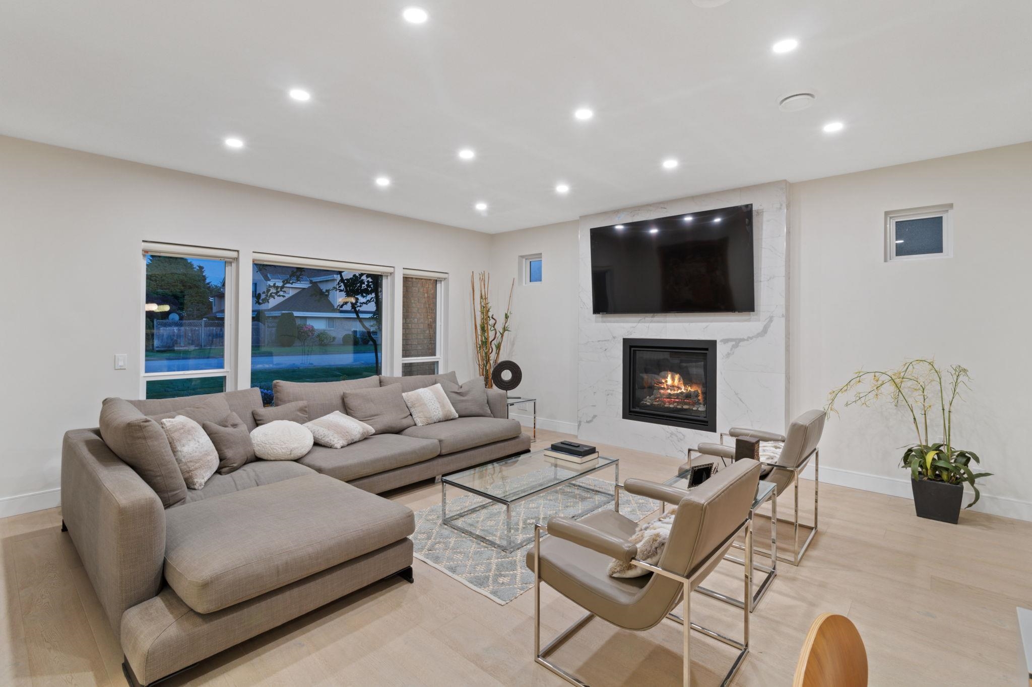 7231 DAMPIER COURT